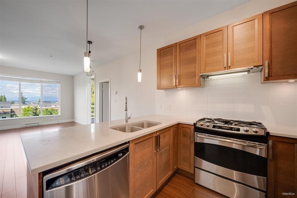 15850 26 Avenue, Surrey, V3Z 2N6 — photo 2