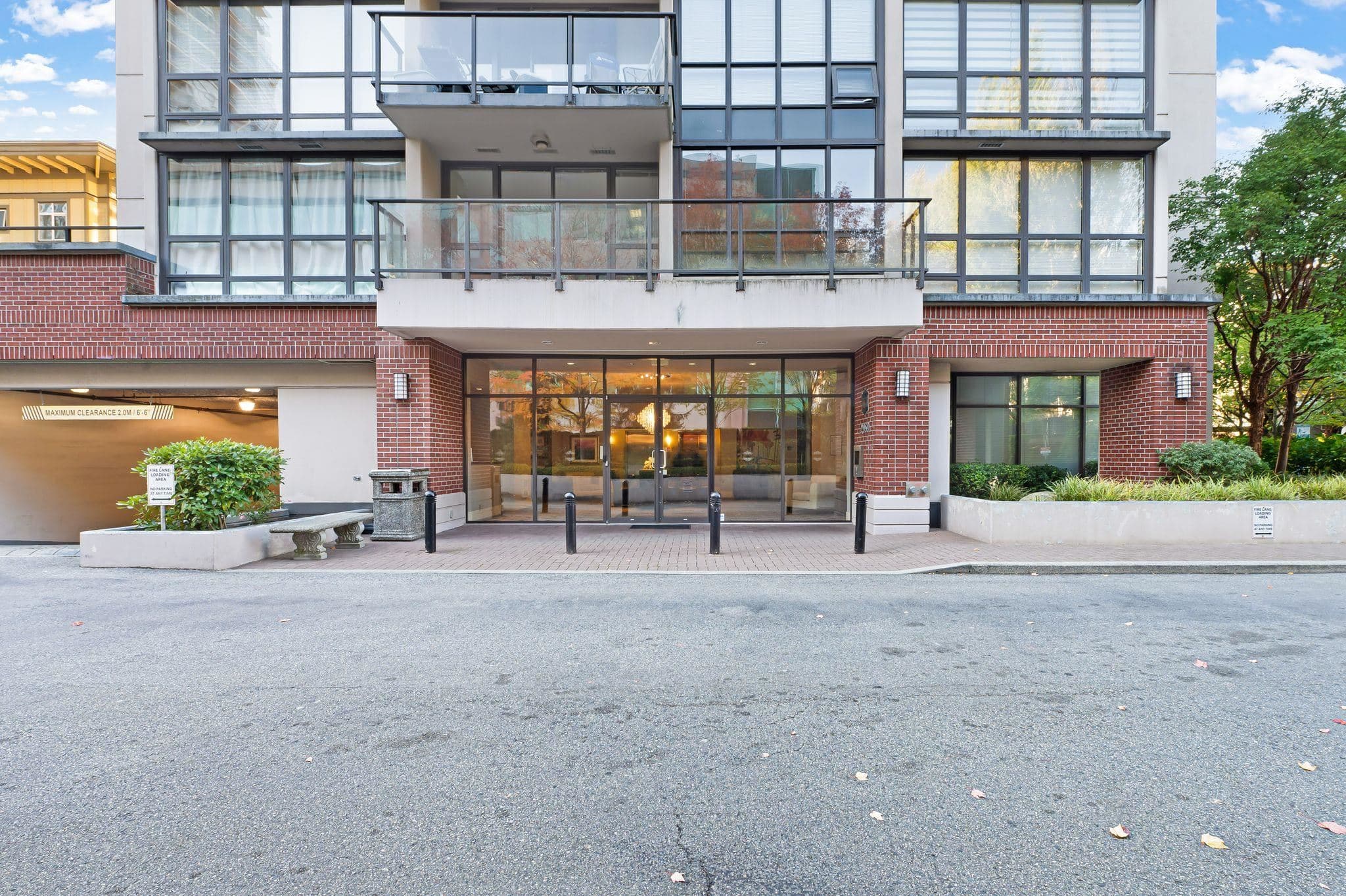903 - 2959 Glen Drive, Coquitlam, V3B 0B8 — photo 2