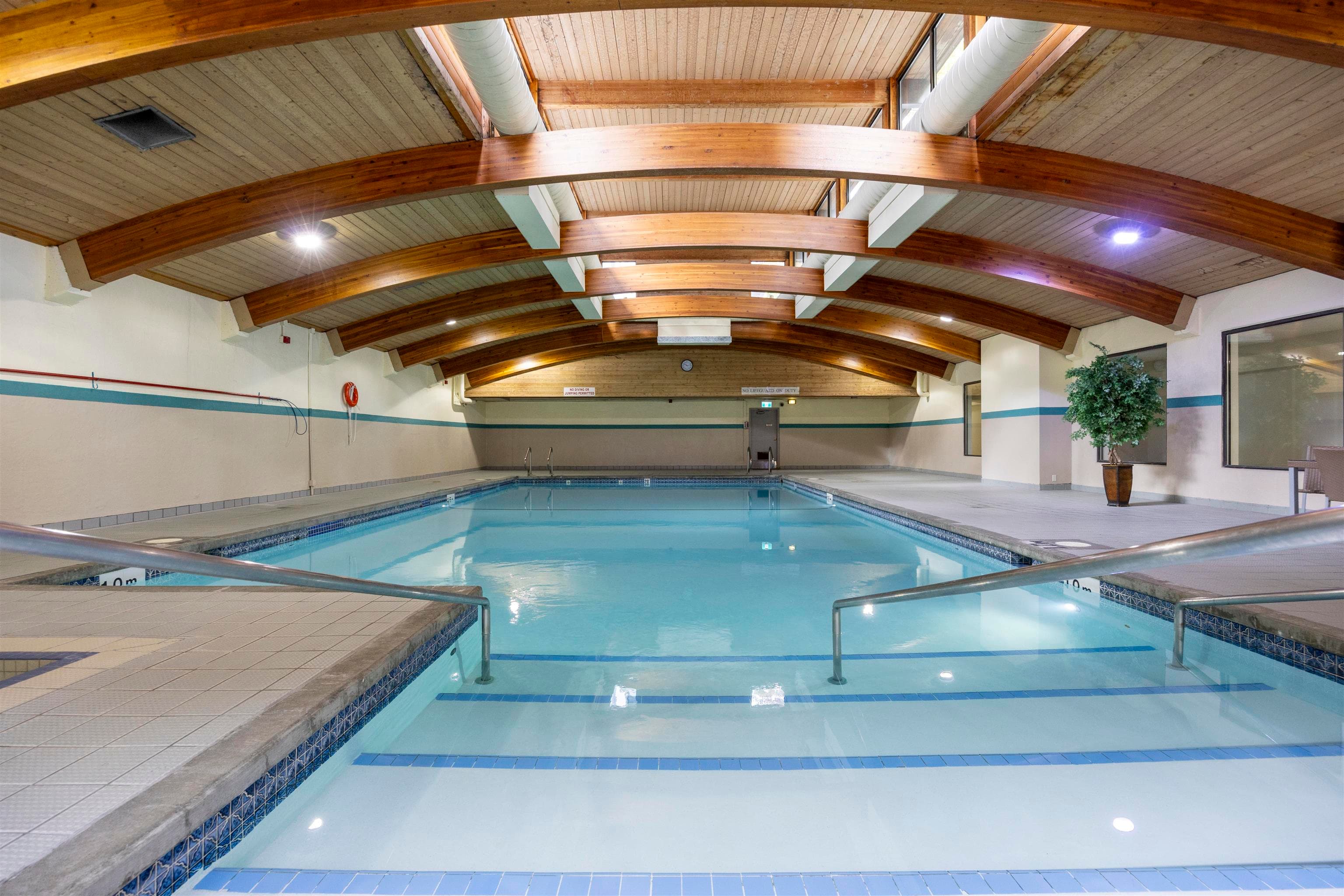 1005 - 3980 Carrigan Court, Burnaby, V3N 4S6 — photo 3