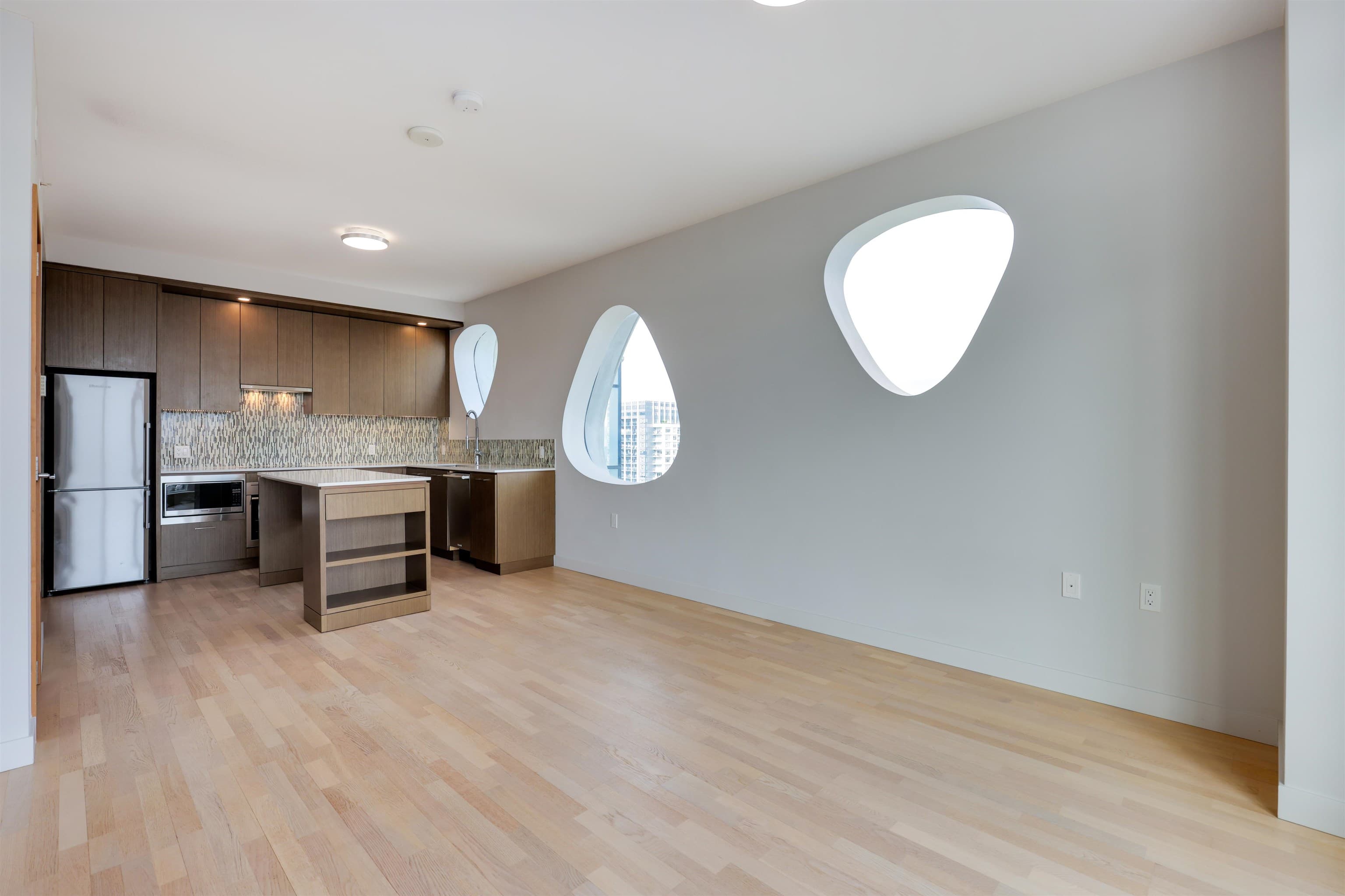 3301 - 13495 Central Avenue, Surrey