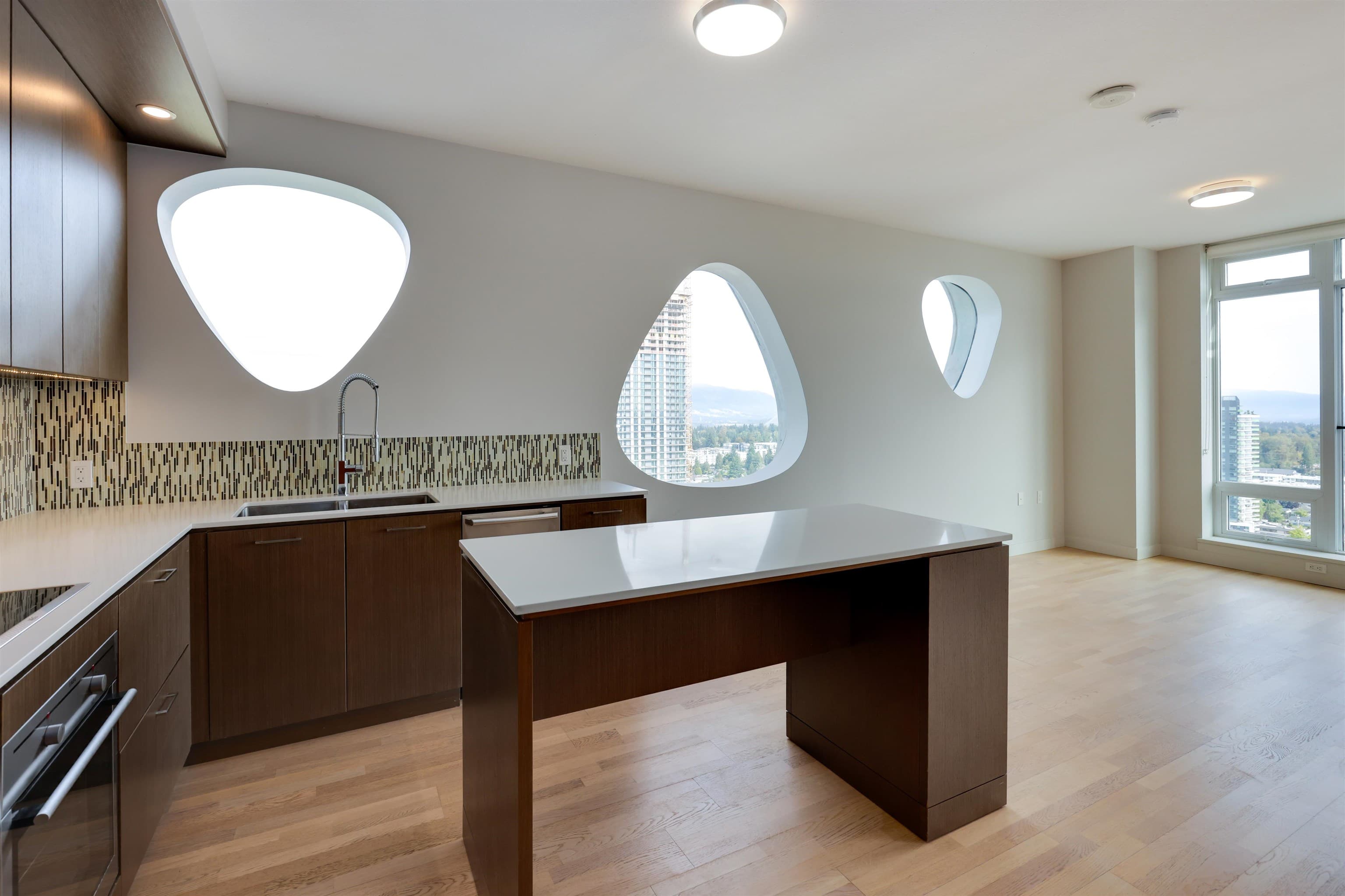 3301 - 13495 Central Avenue, Surrey, V3T 0K2 — photo 3