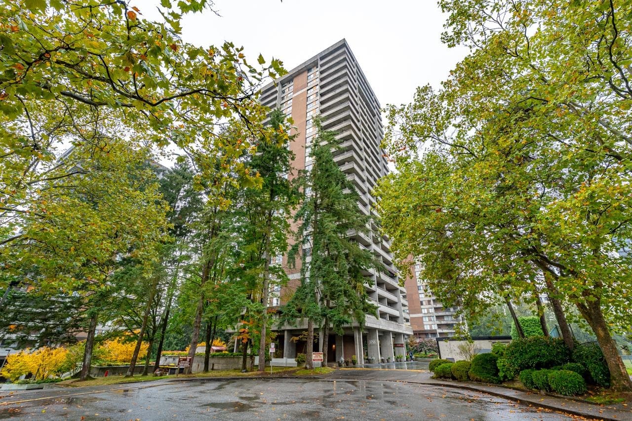 702 - 3755 Bartlett Court, Burnaby, V3J 7G7 — photo 1