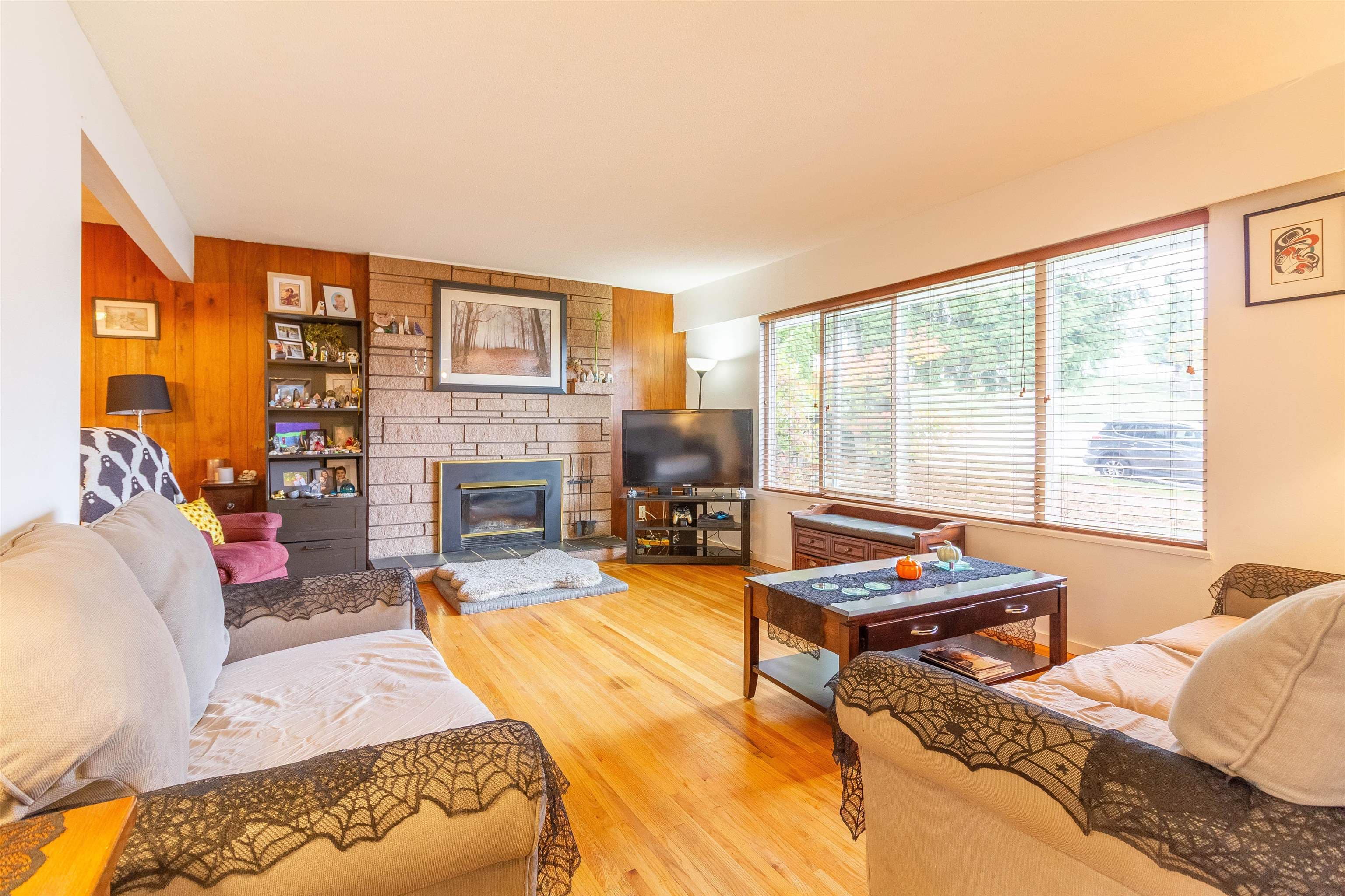 406 Schoolhouse Street, Coquitlam, V3K 4Y6 — photo 3