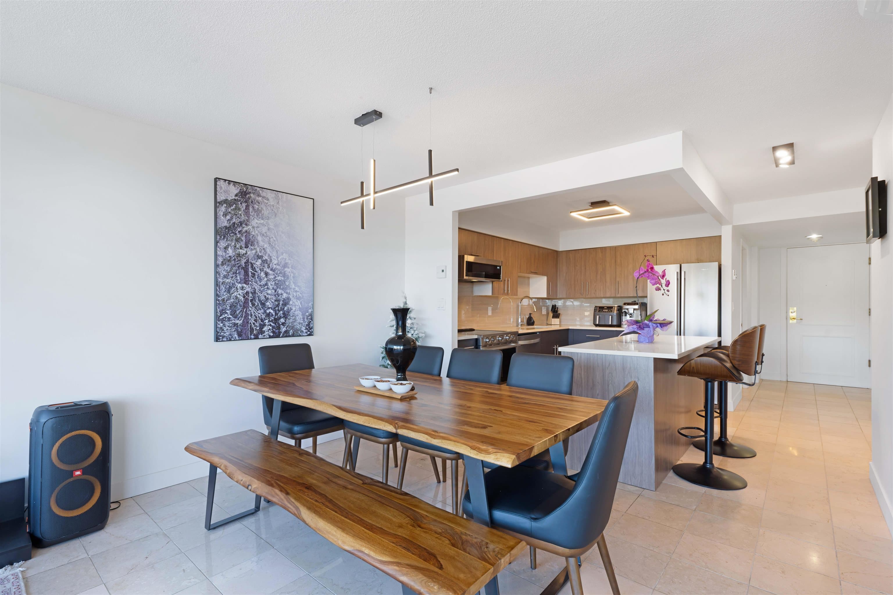 803 - 1327 E Keith Road, North Vancouver, V7J 3T5 — photo 3