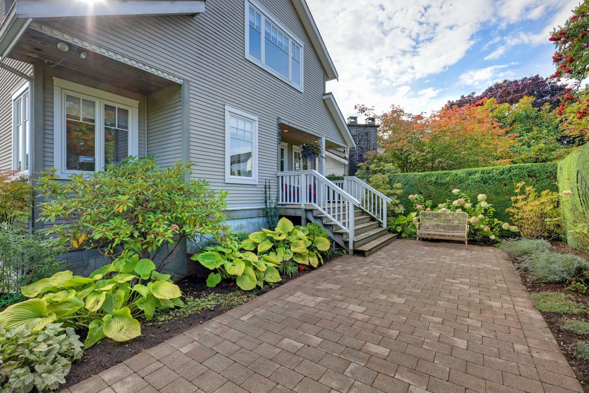563 E 6th Street, North Vancouver, V7L 1R2 — photo 2