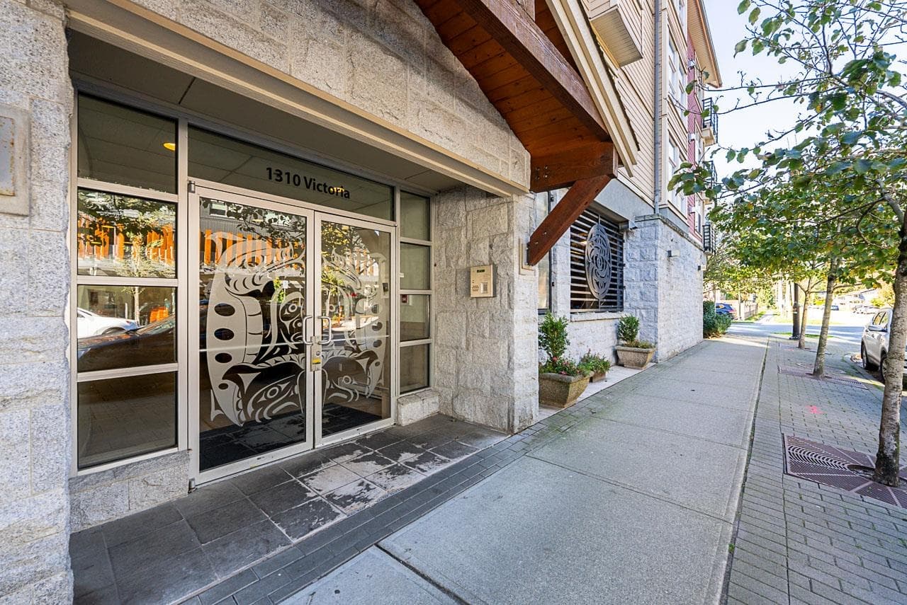402 - 1310 Victoria Street, Squamish, V0N 3G0 — photo 3