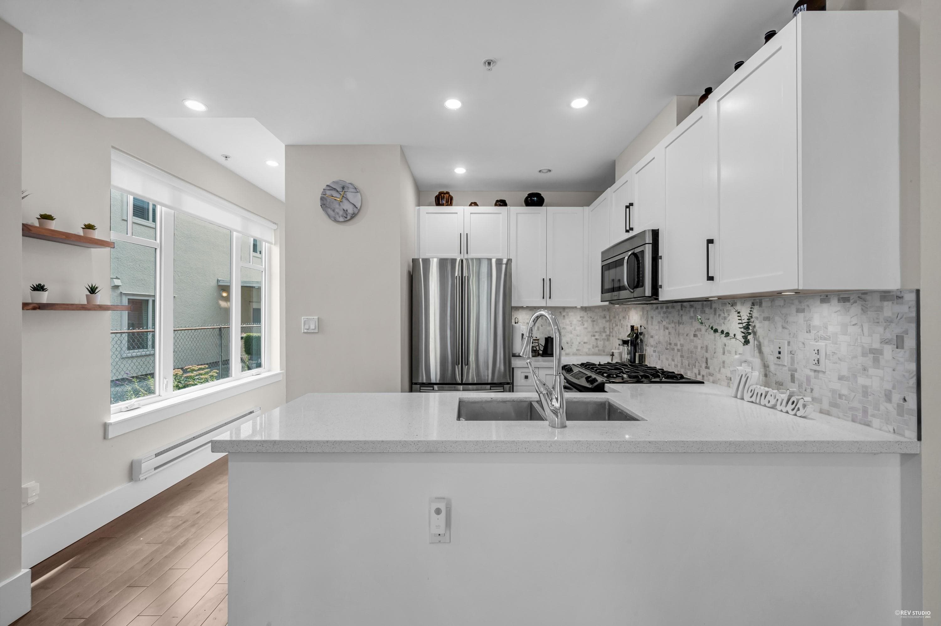 333 E 7th Avenue, Vancouver, V5T 1M9 — photo 2