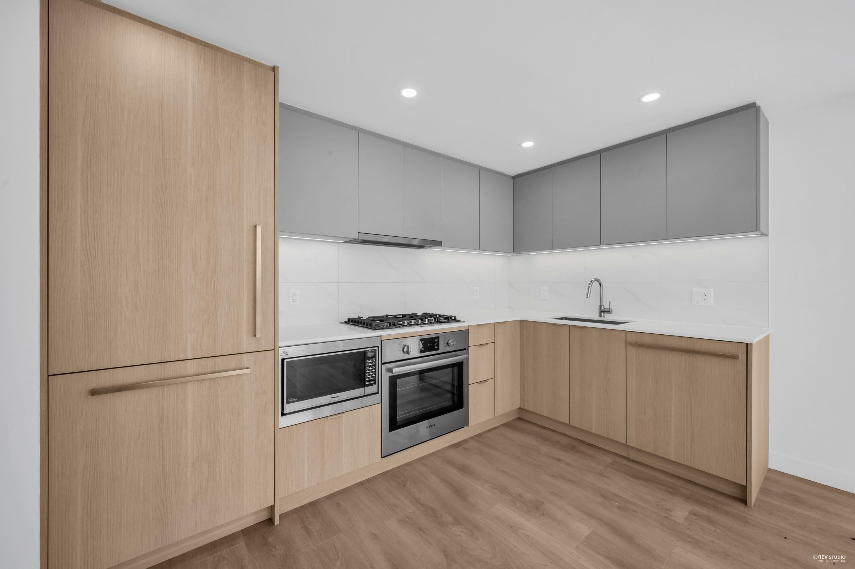 704 - 318 Alderson Avenue, Coquitlam, V3K 0J1 — photo 5