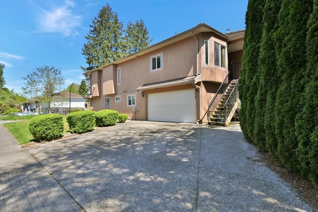 21008 Barker Avenue, Maple Ridge, V2X 8R6 — photo 3