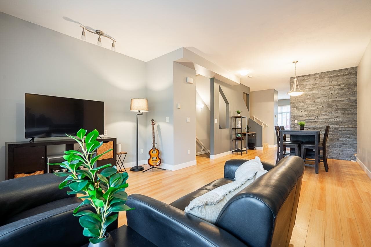 4 - 13899 Laurel Drive, Surrey