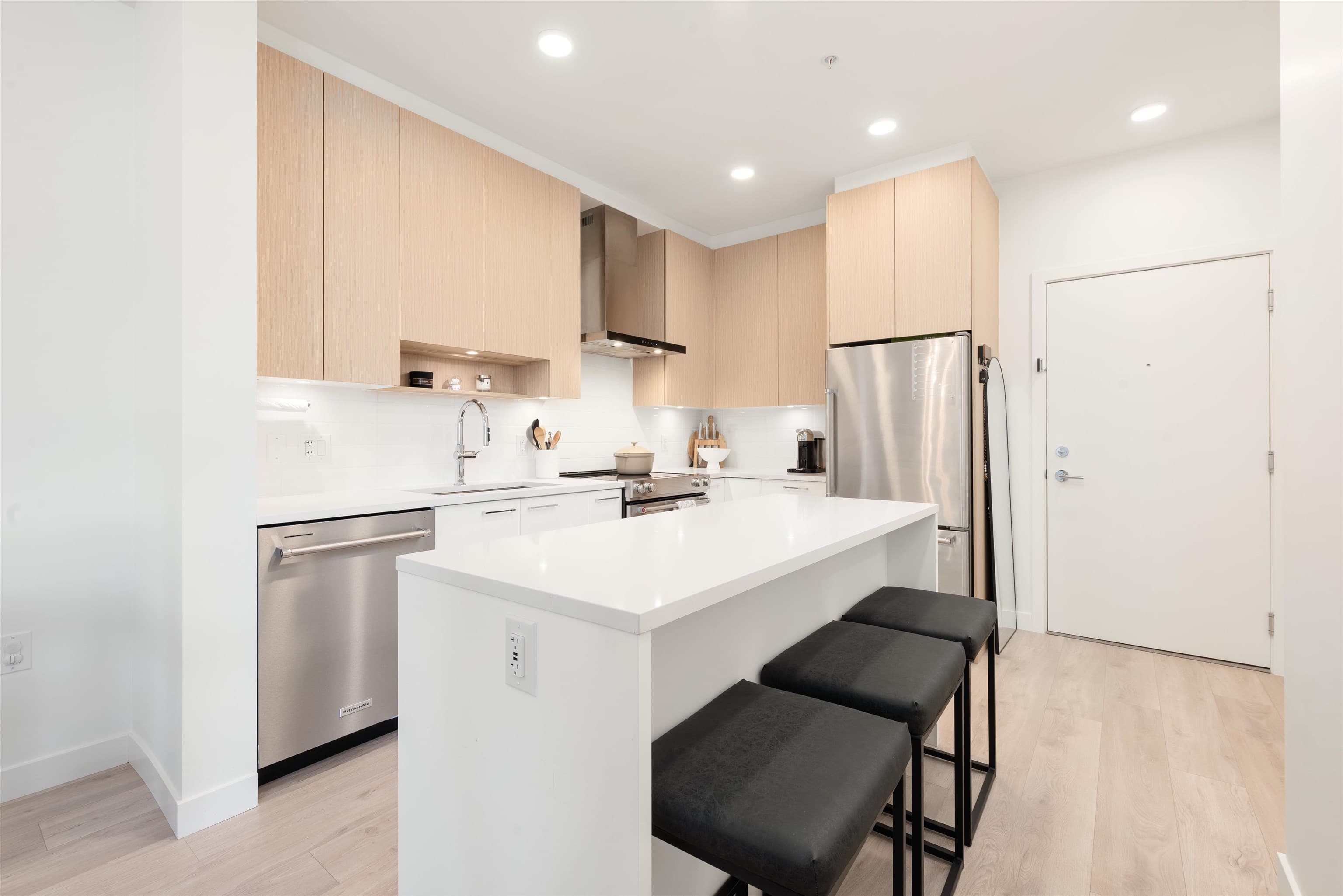 222 - 7588 16th Street, Burnaby, V3N 0H8 — photo 5