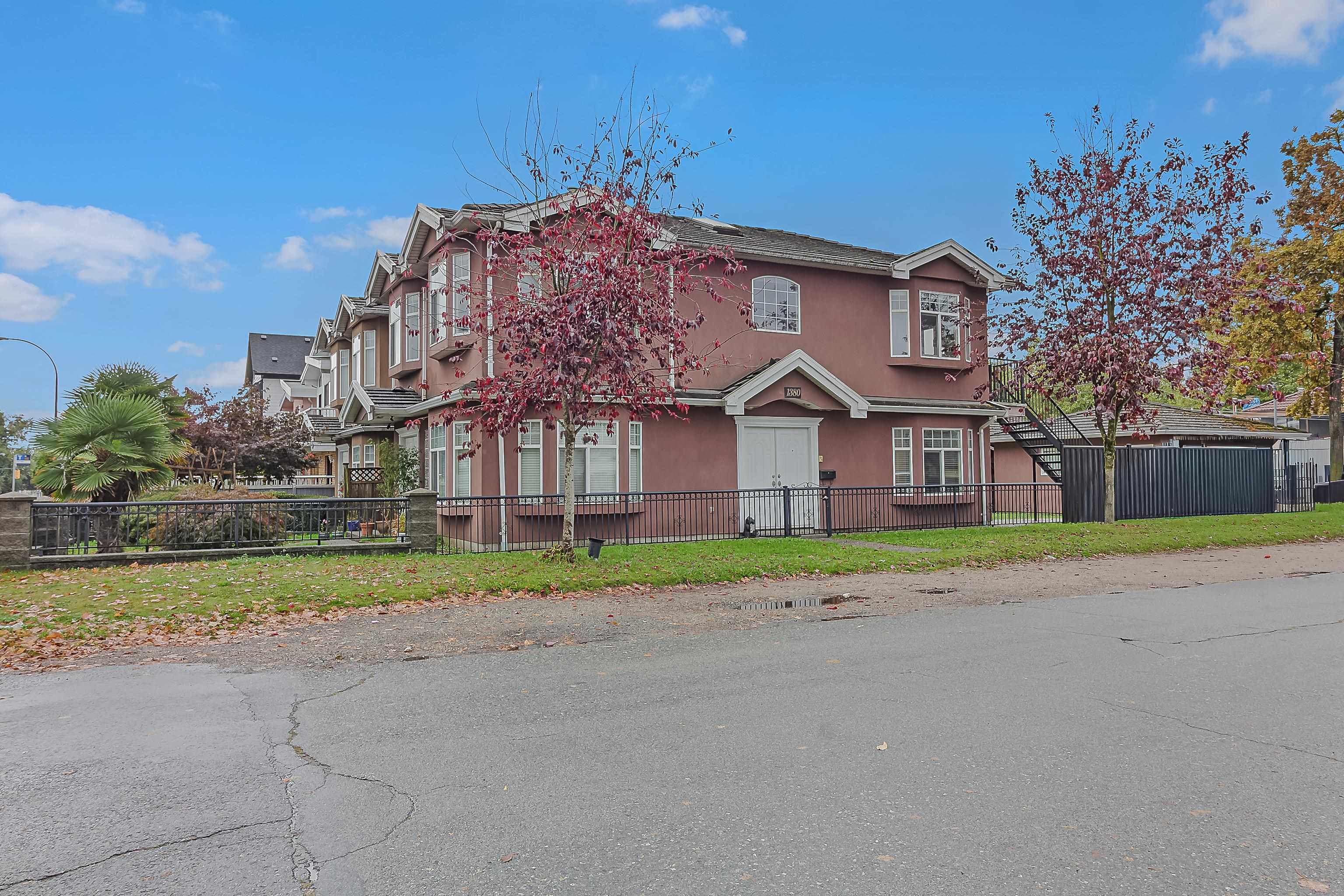 1380 E 51st Avenue, Vancouver, V5X 1G2 — photo 3