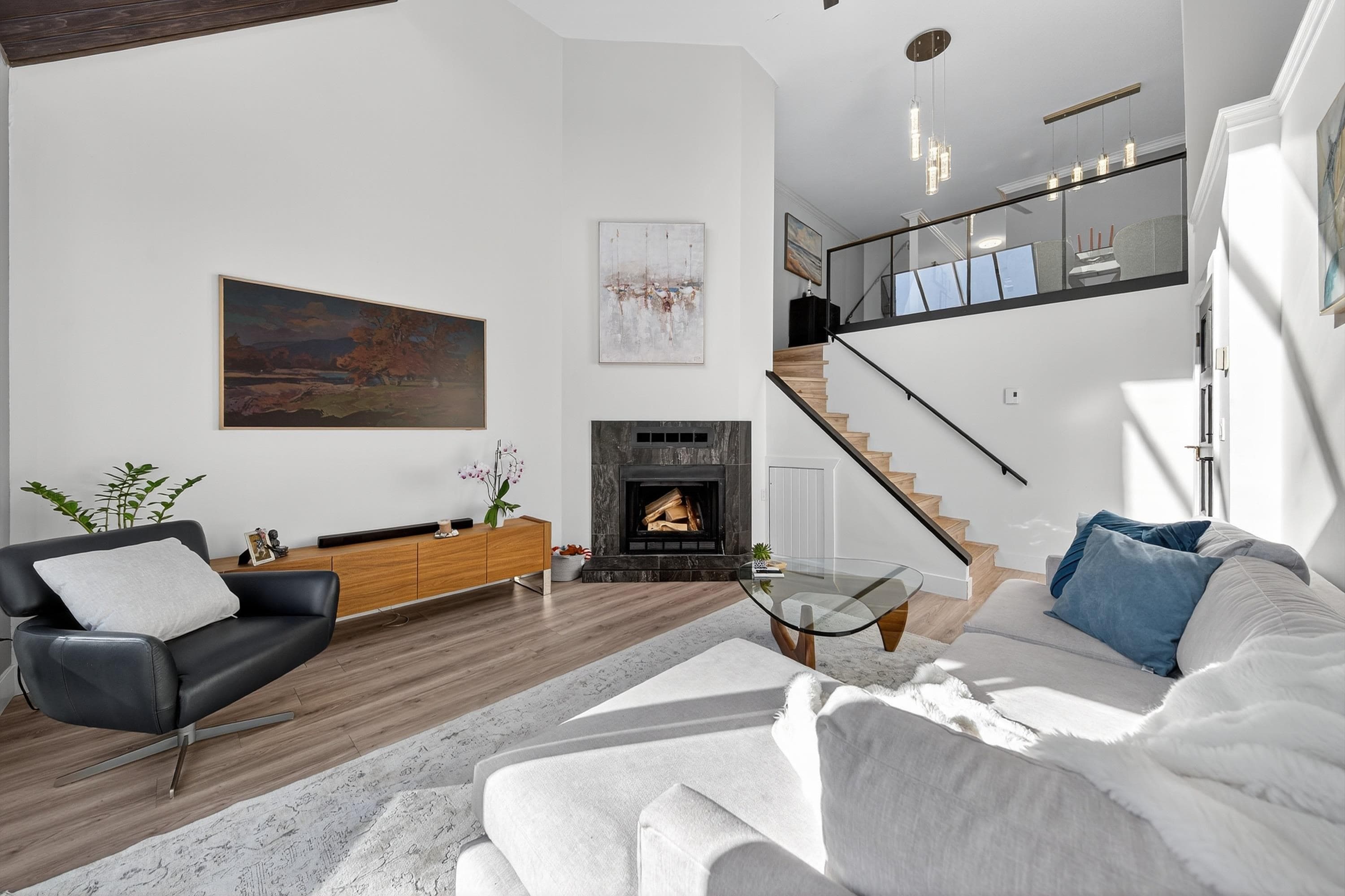 11 - 15971 Marine Drive, White Rock, V4B 1G1 — photo 2