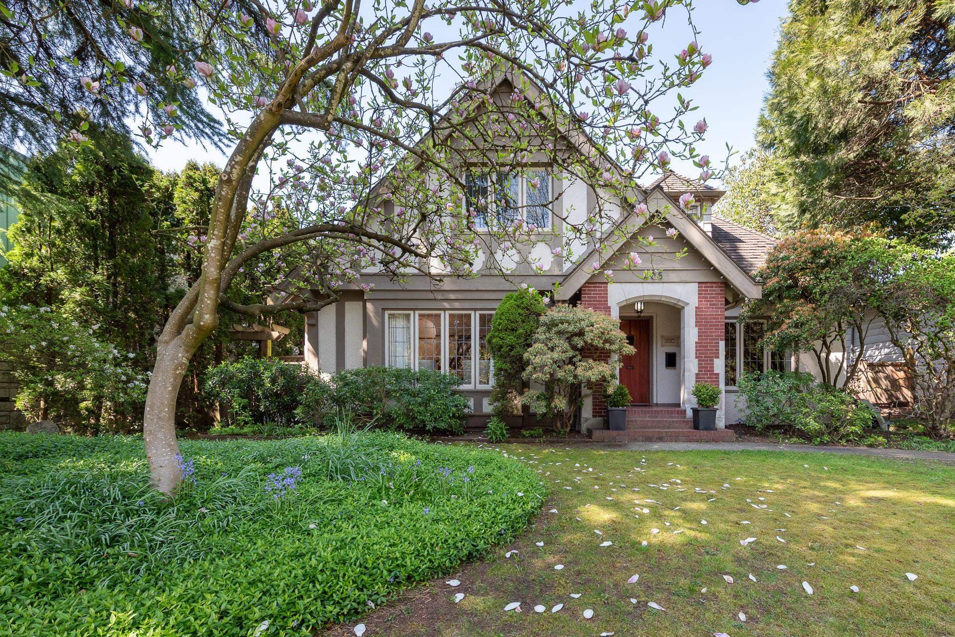 505 Queens Avenue, New Westminster — sold