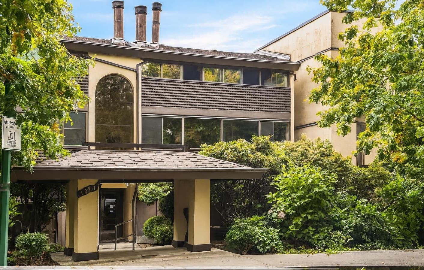 209 - 141 W 13th Street, North Vancouver
