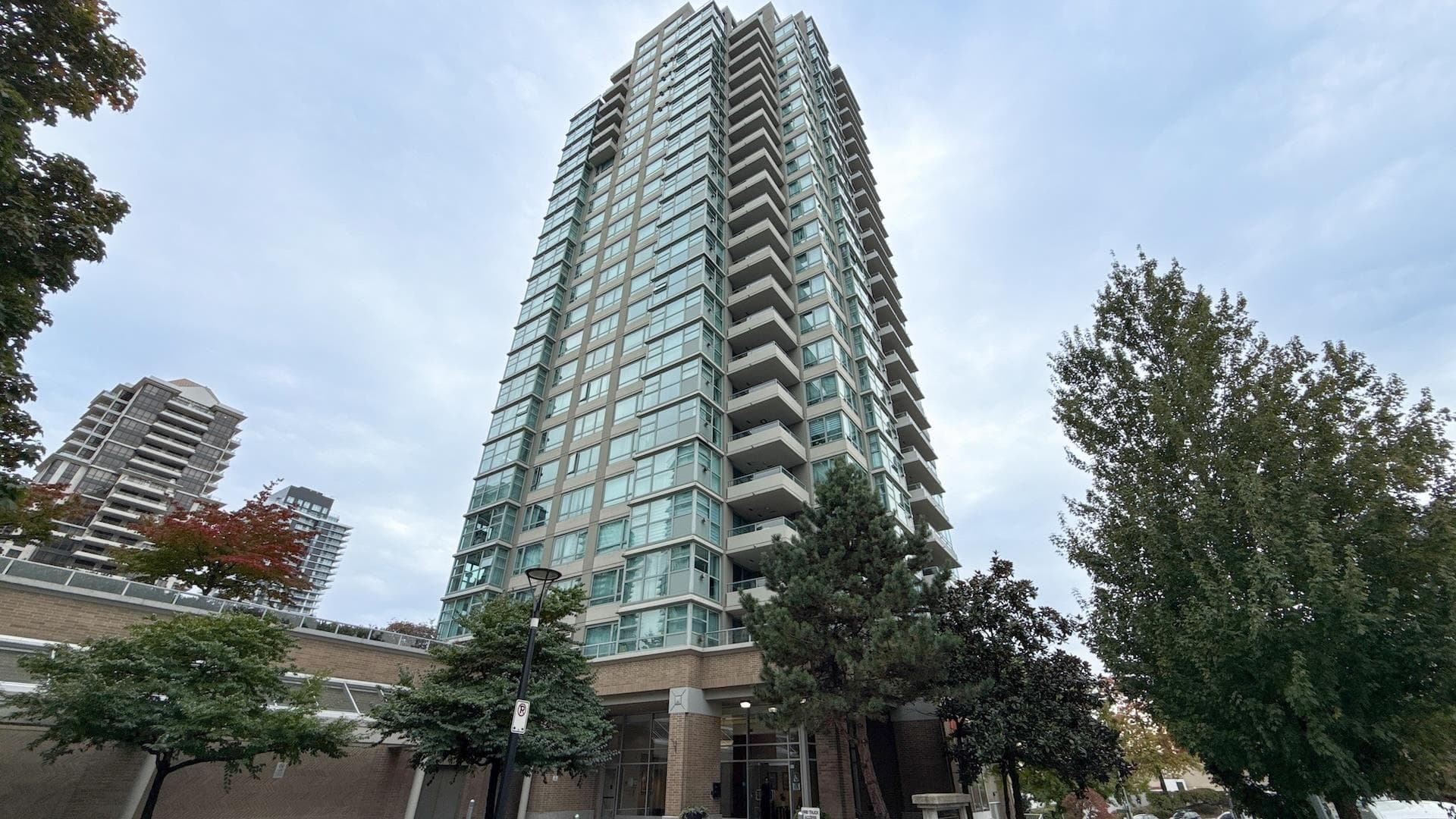401 - 4388 Buchanan Street, Burnaby