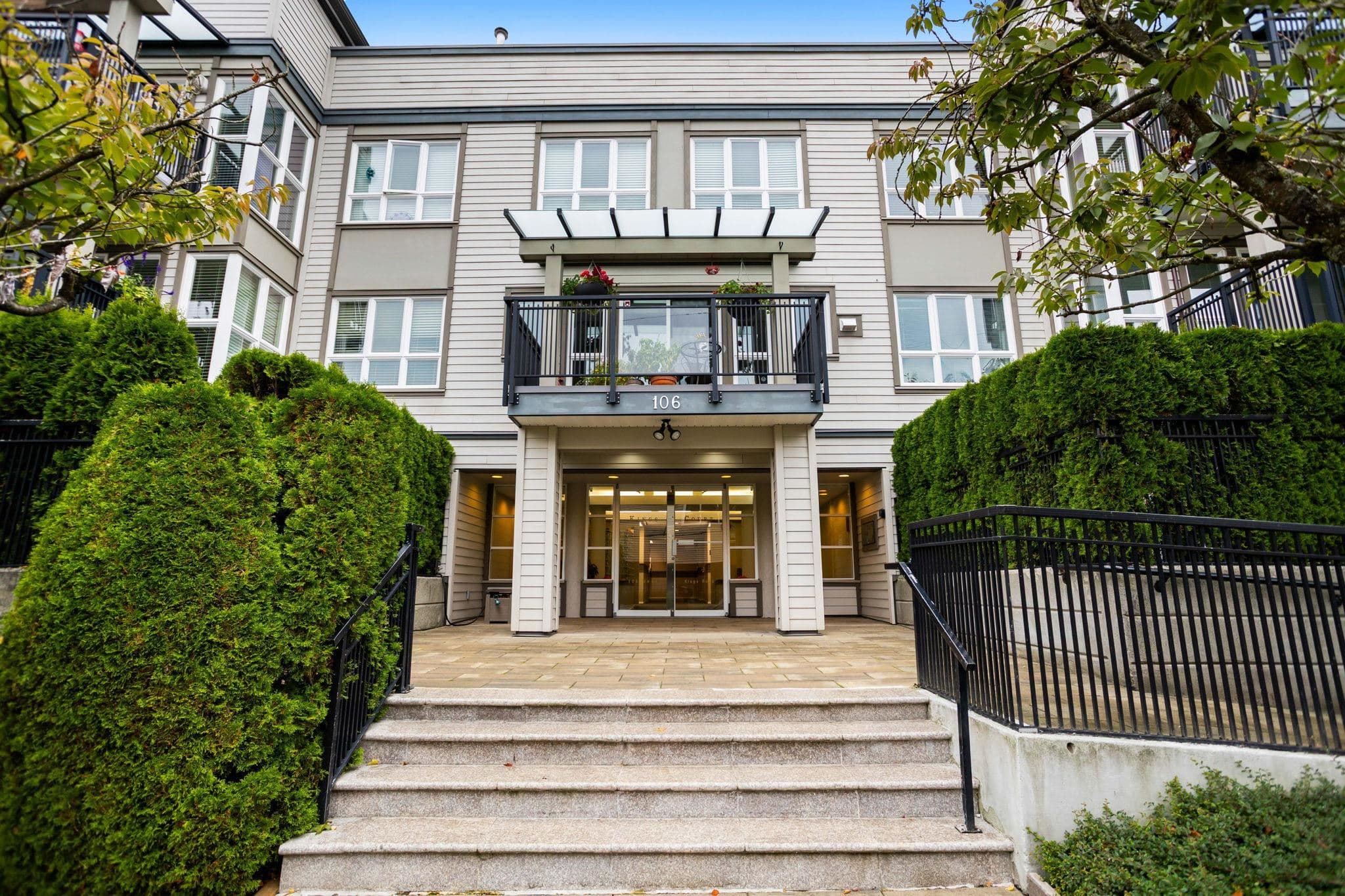 301 - 106 W Kings Road, North Vancouver, V7N 2L8 — photo 4