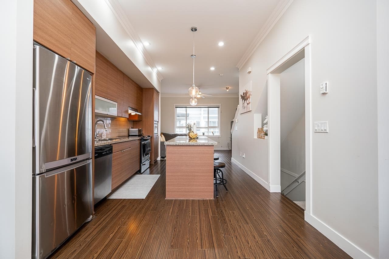 37 - 2955 156 Street, Surrey, V3Z 2W8 — photo 2