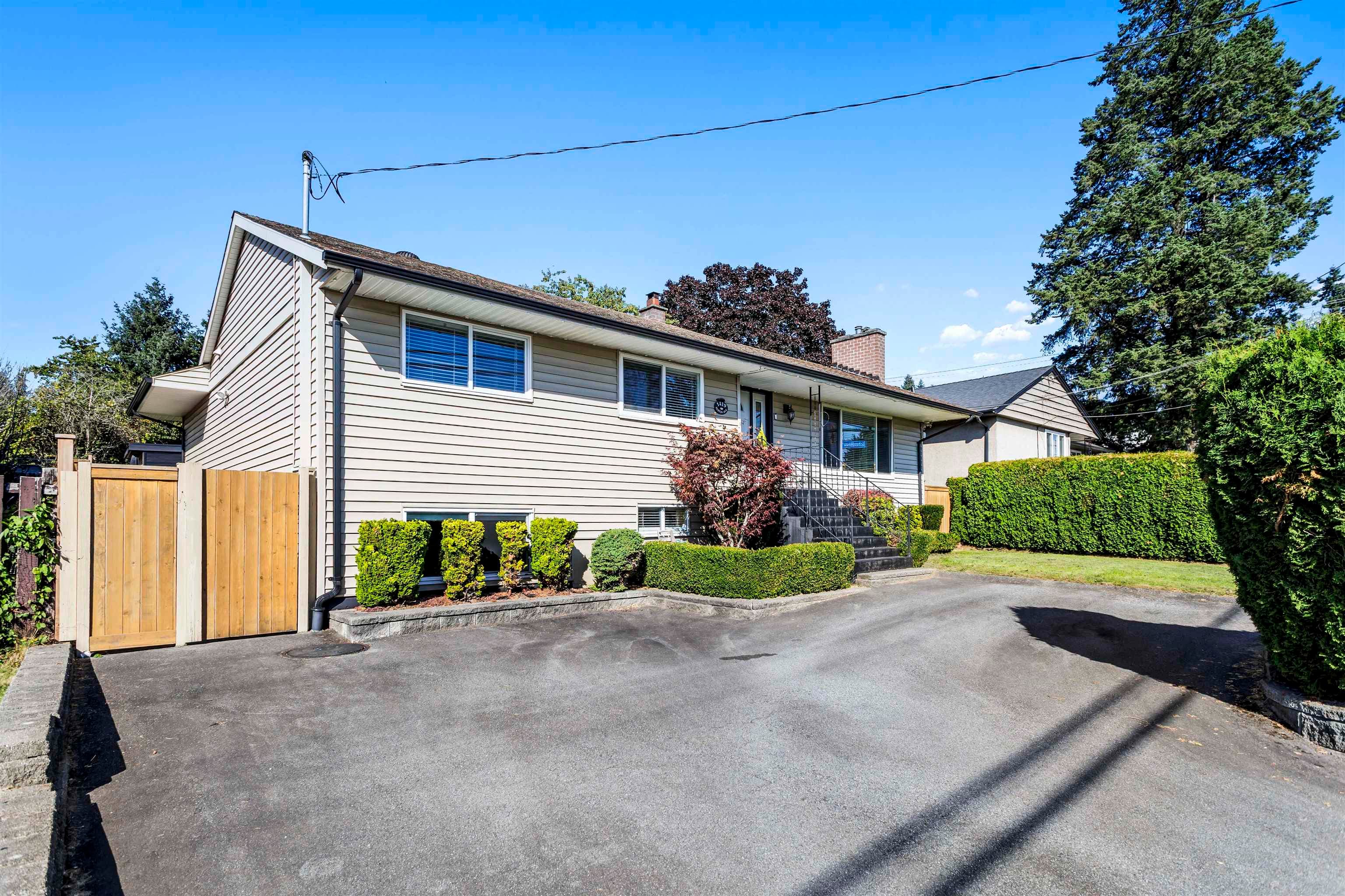 1419 Austin Avenue, Coquitlam, V3K 3P6 — photo 2