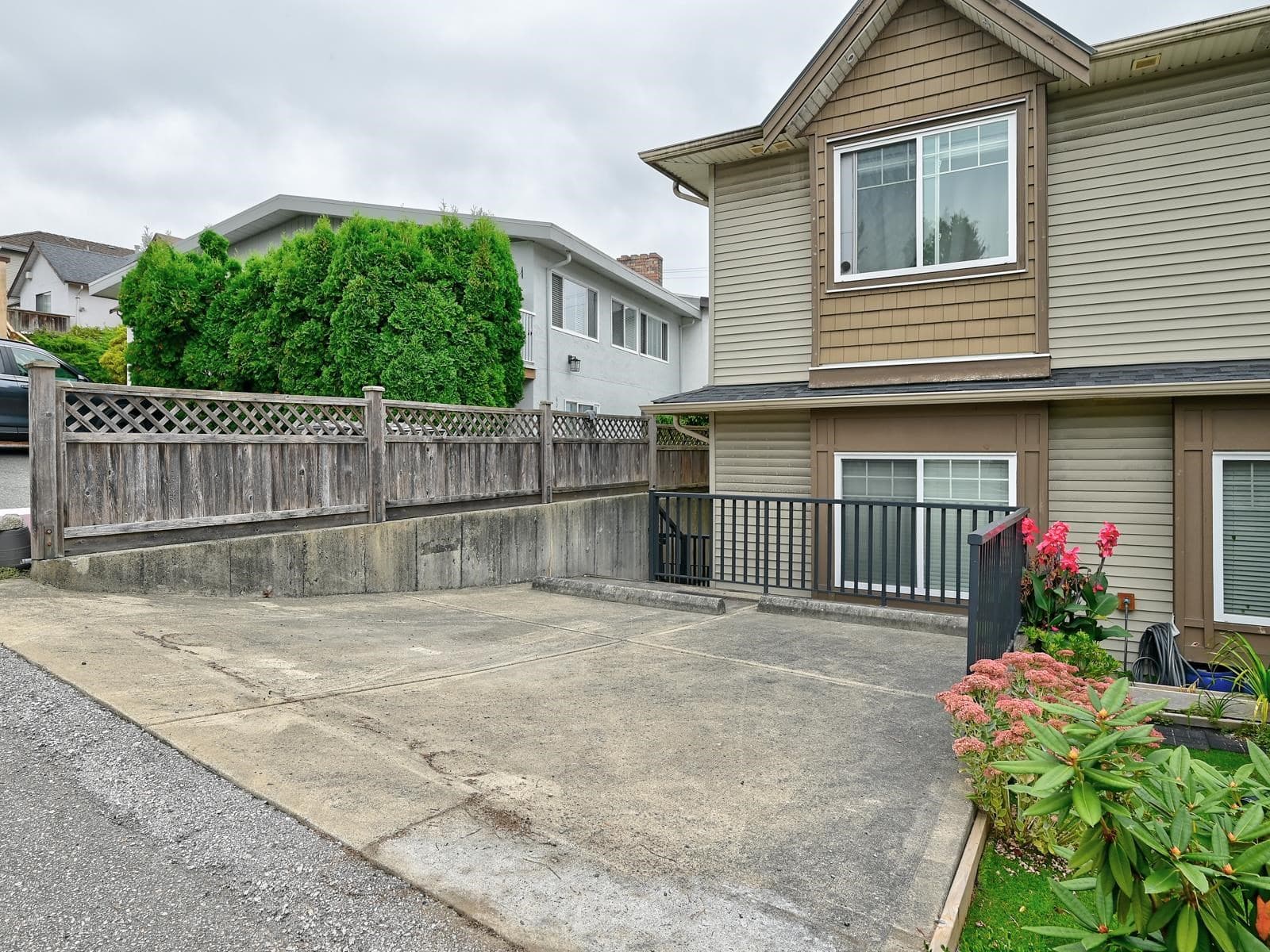6050 Hardwick Street, Burnaby