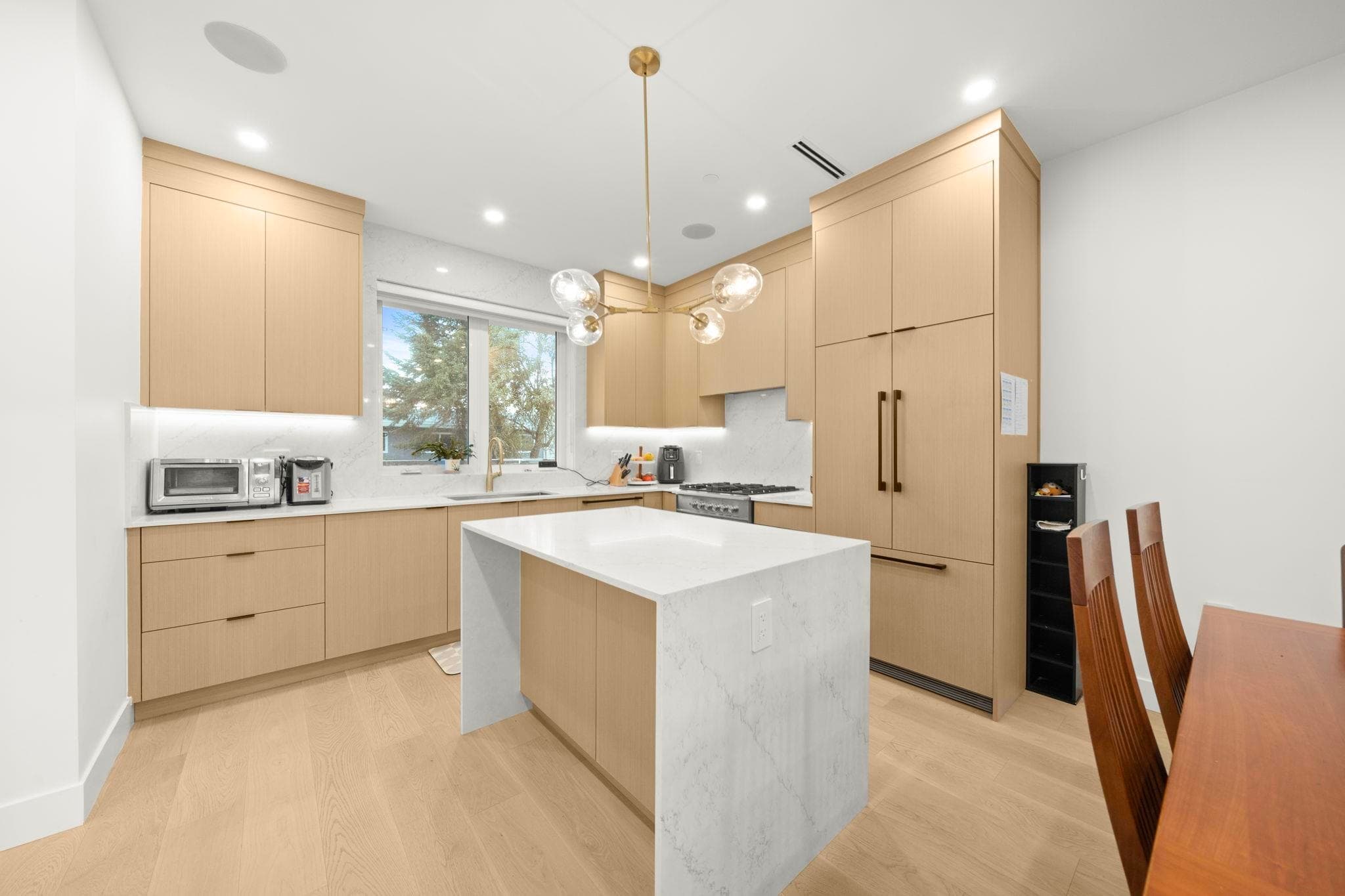 552 E 58th Avenue, Vancouver, V5X 1W2 — photo 4