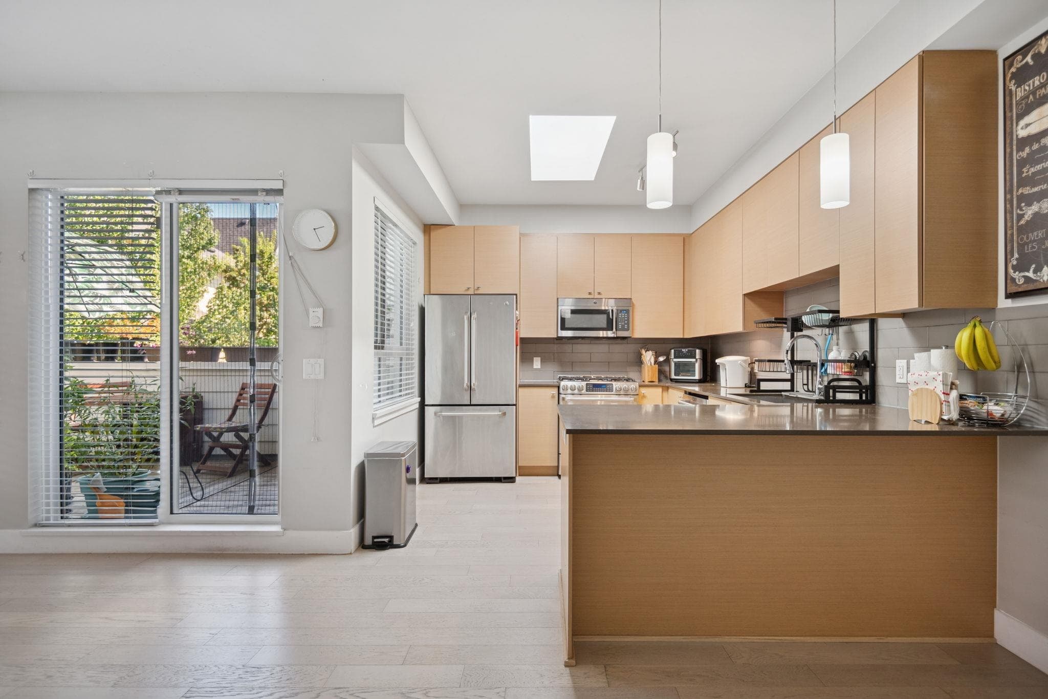 202 - 260 Ewen Avenue, New Westminster, V3M 0J1 — photo 3