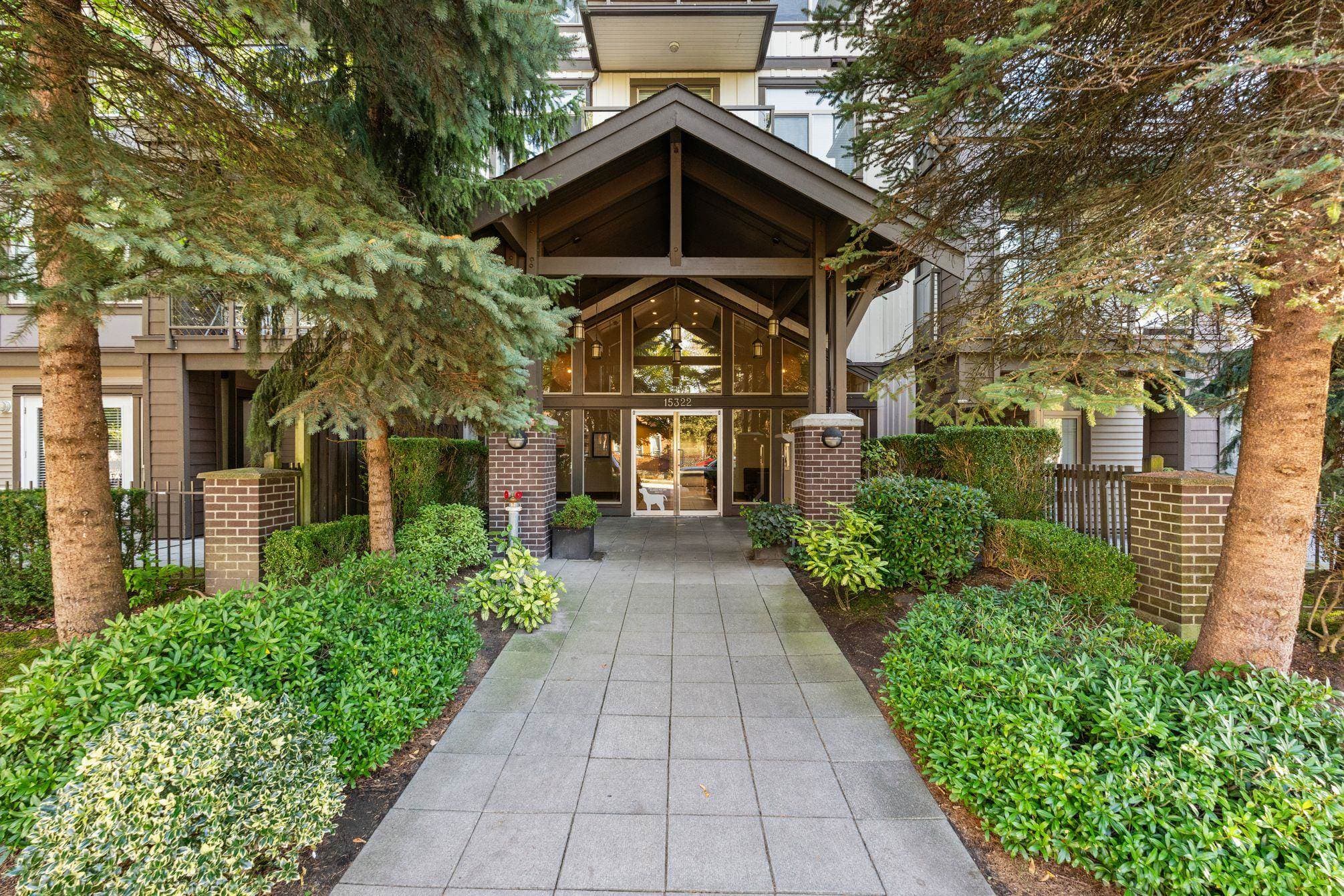 218 - 15322 101 Avenue, Surrey
