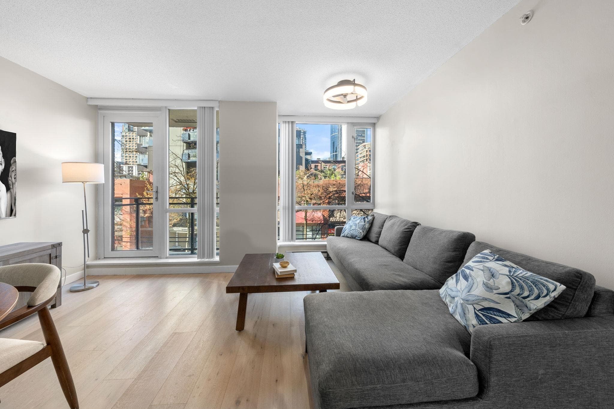 305 - 1082 Seymour Street, Vancouver, V6B 1X9 — photo 2