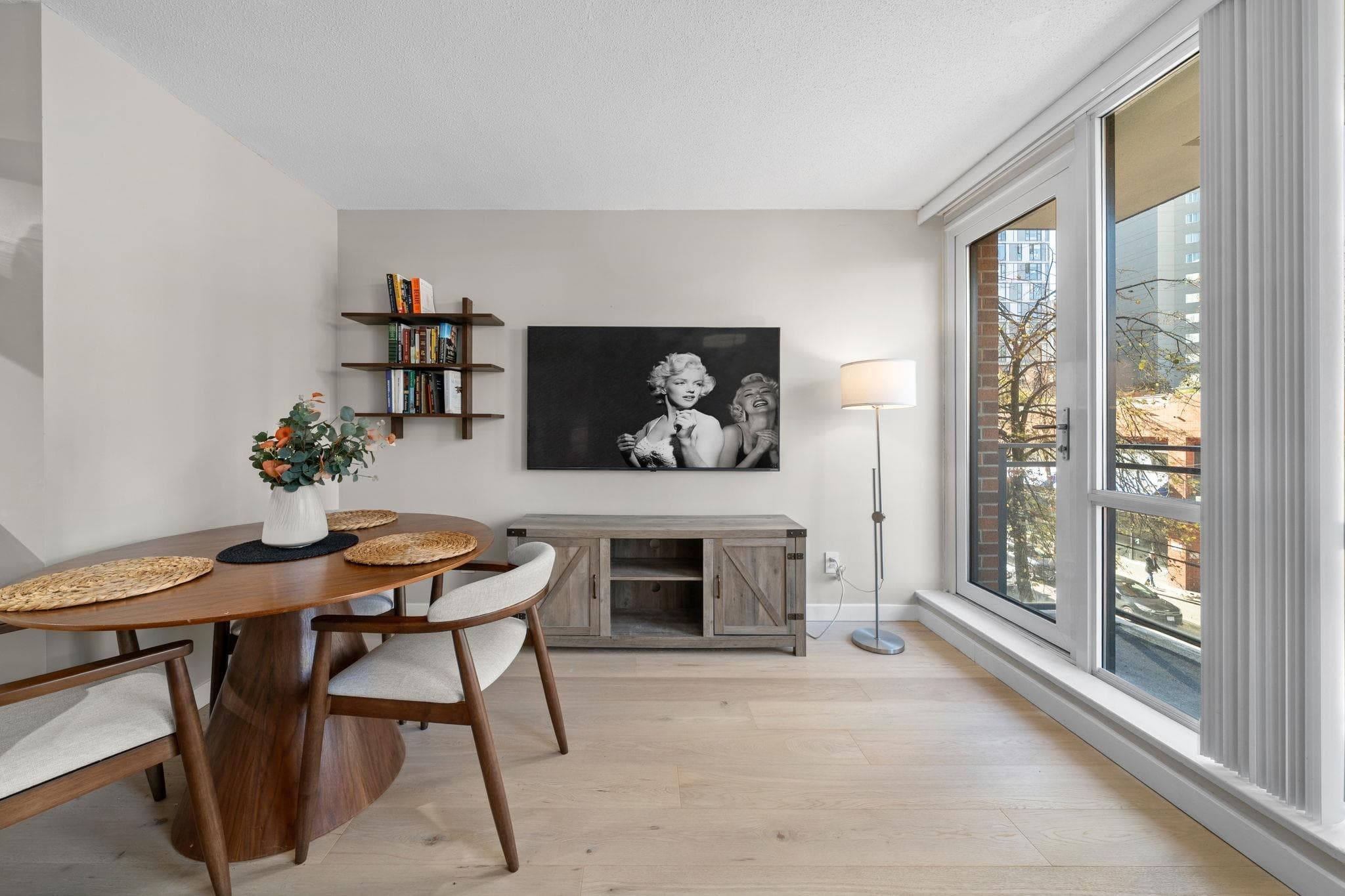 305 - 1082 Seymour Street, Vancouver, V6B 1X9 — photo 4