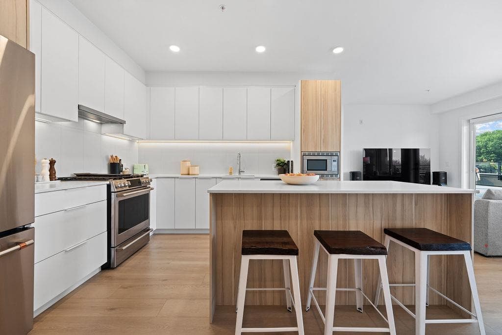 504 - 2450 Garden Drive, Vancouver, V5N 0K1 — photo 5