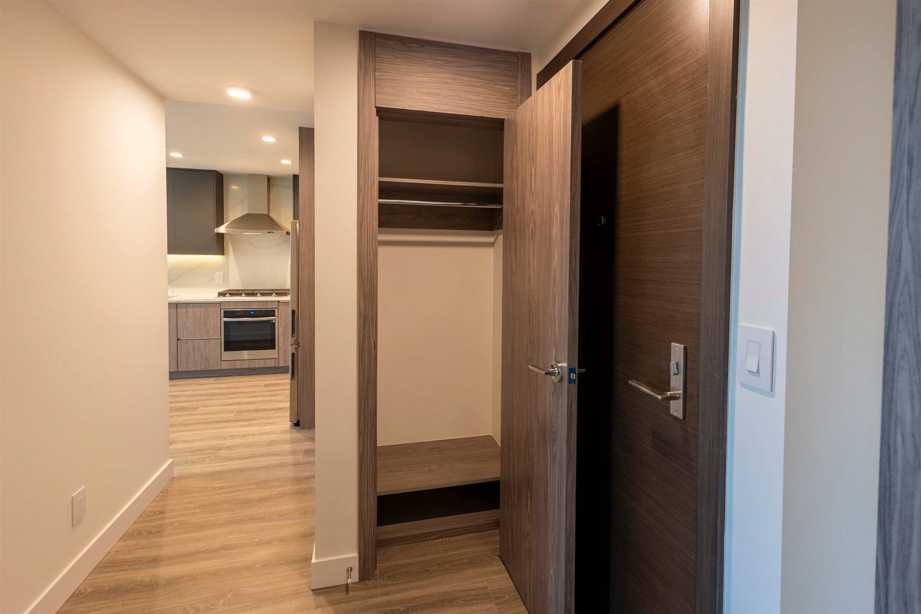 3506 - 10750 135a Street, Surrey, V3T 0V4 — photo 3