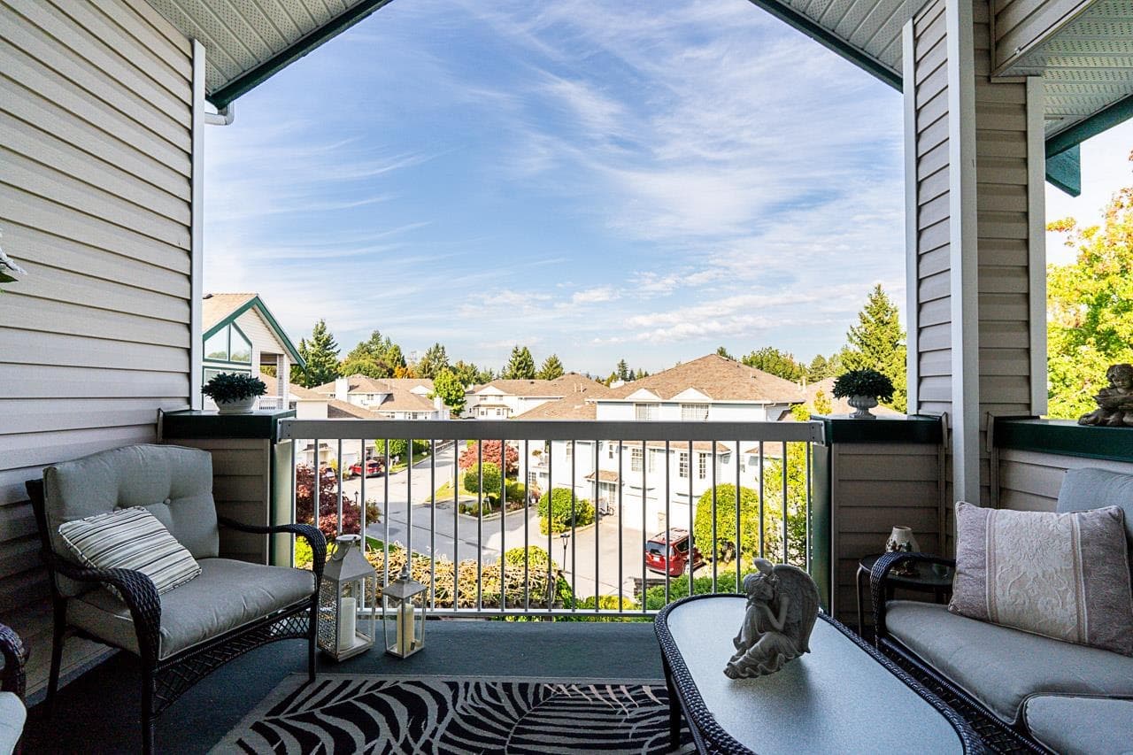 316 - 13911 70 Avenue, Surrey, V3W 6B4 — photo 2