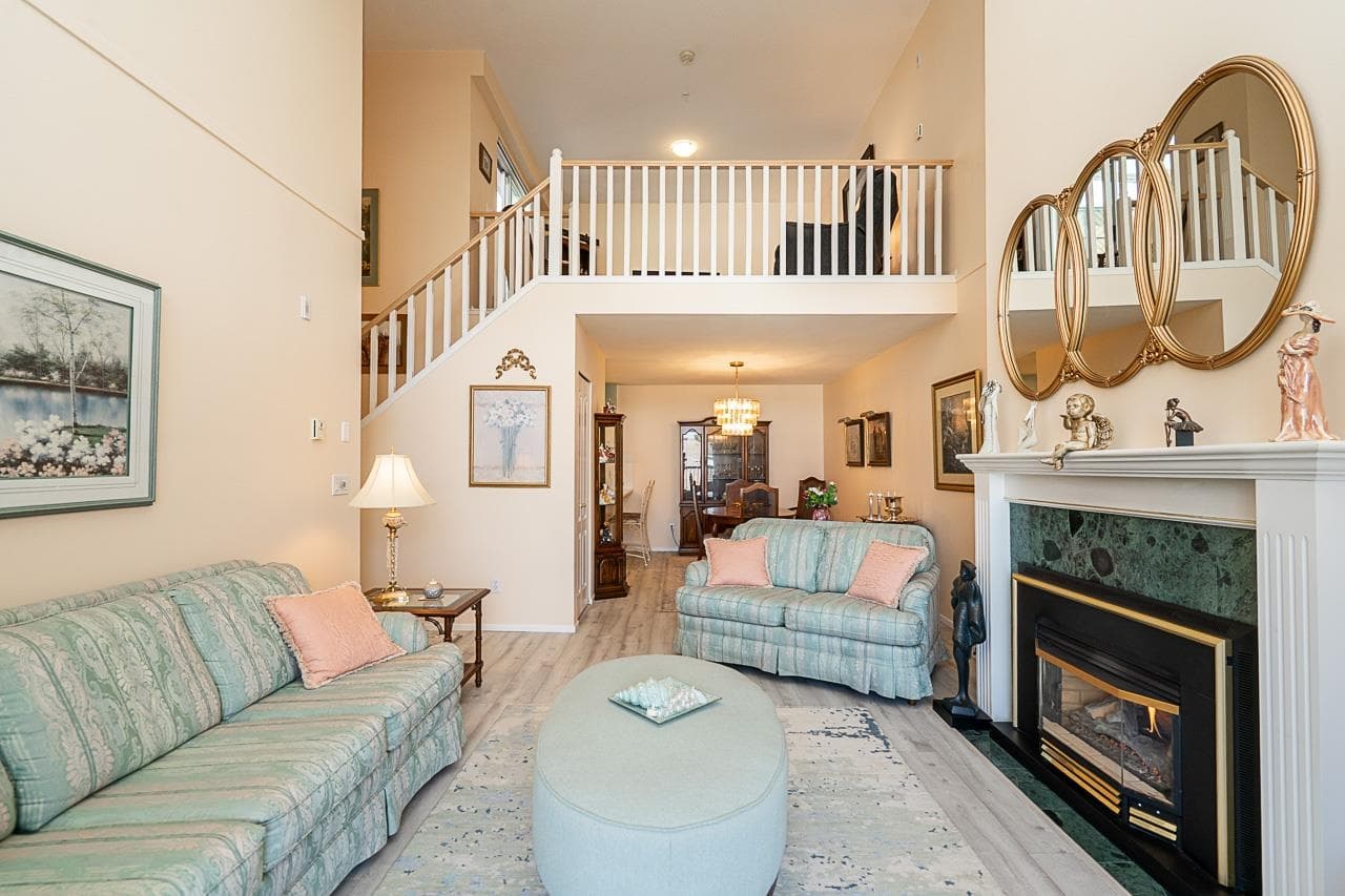 316 - 13911 70 Avenue, Surrey, V3W 6B4 — photo 1