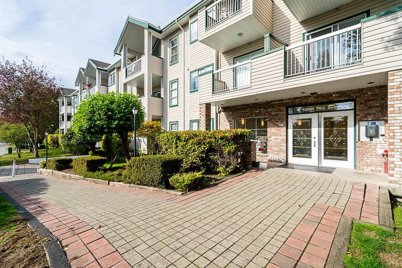 316 - 13911 70 Avenue, Surrey, V3W 6B4 — photo 4