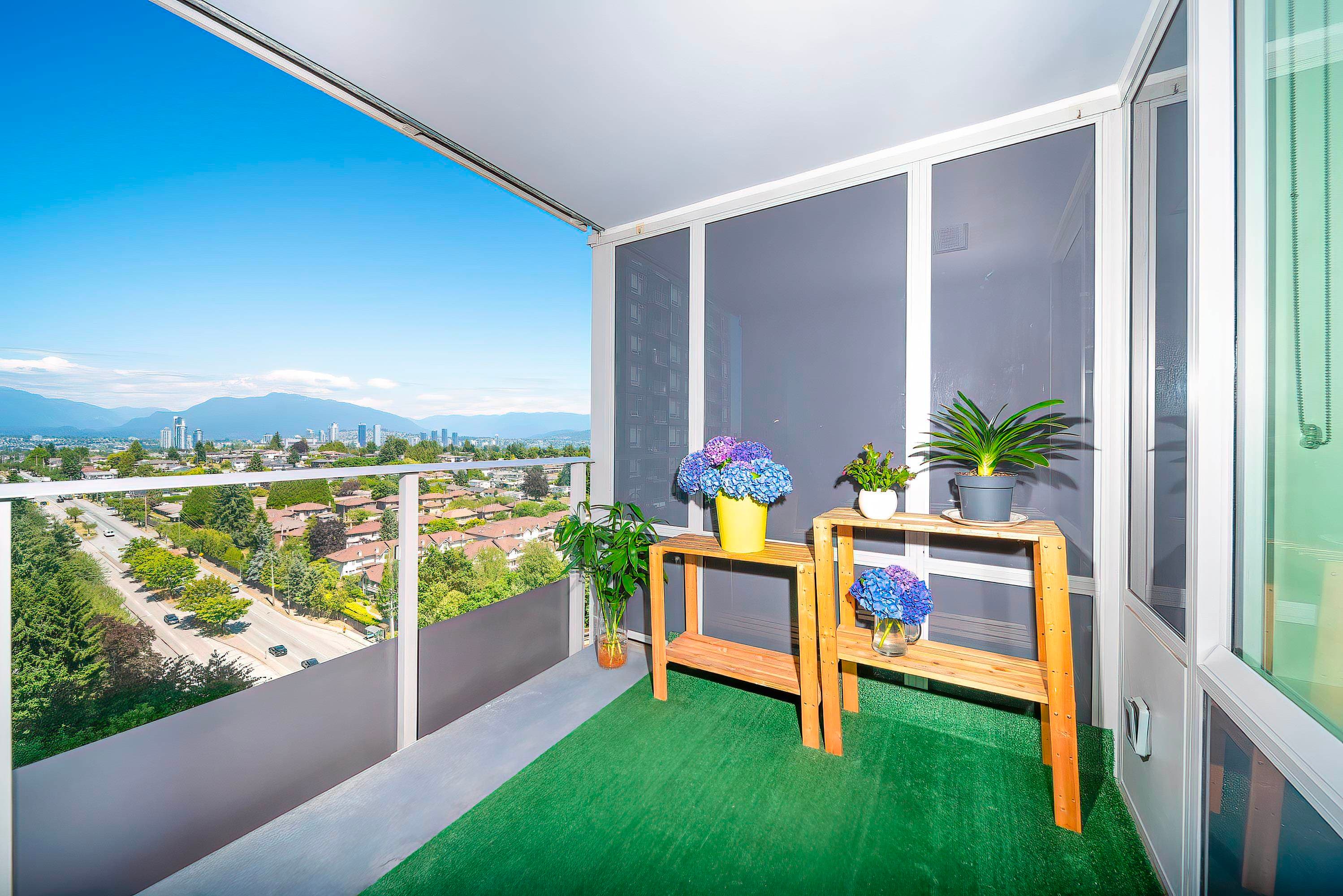 1703 - 5515 Boundary Road, Vancouver, V5R 0E5 — photo 2