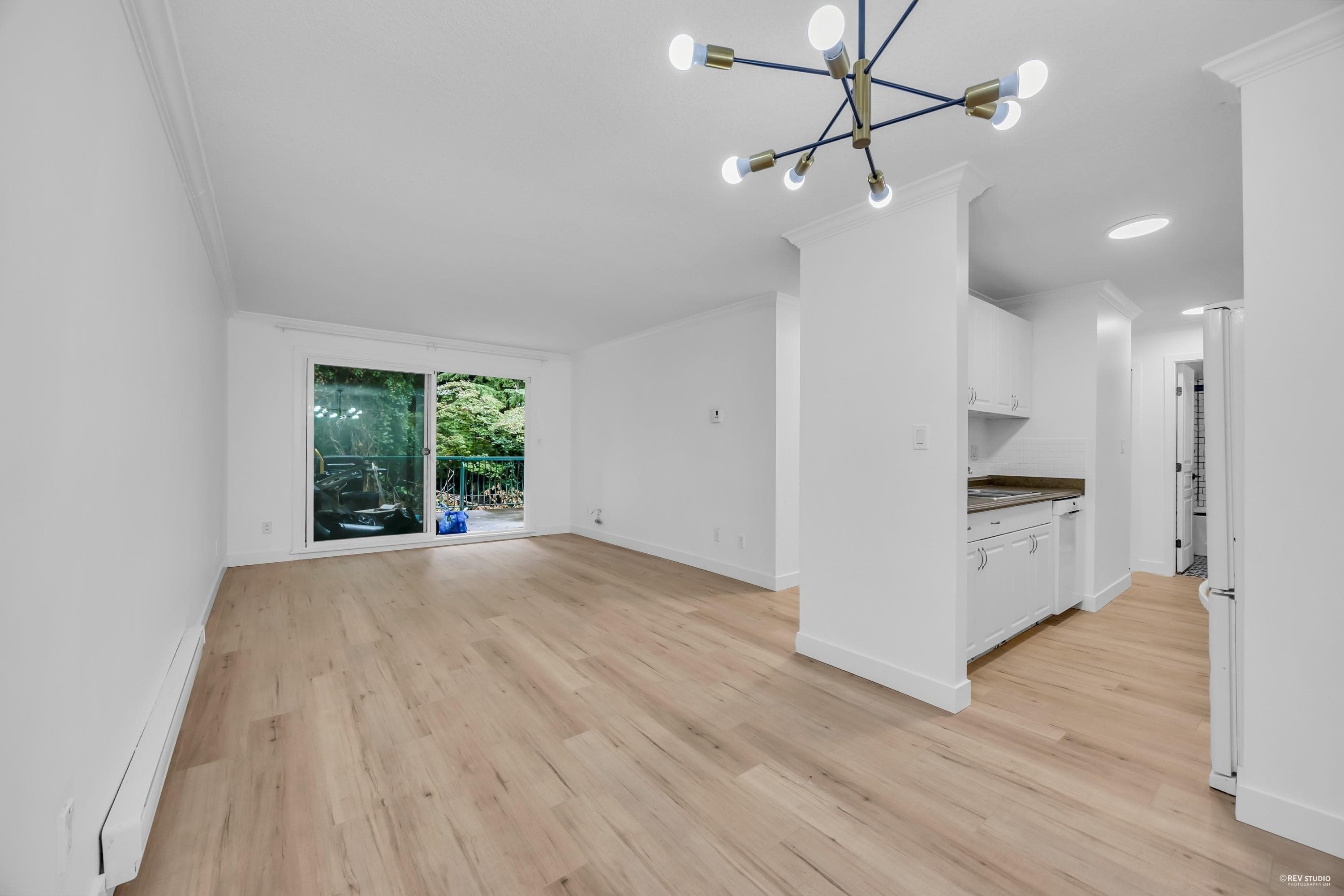 104 - 33598 George Ferguson Way, Abbotsford, V2S 2L8 — photo 1