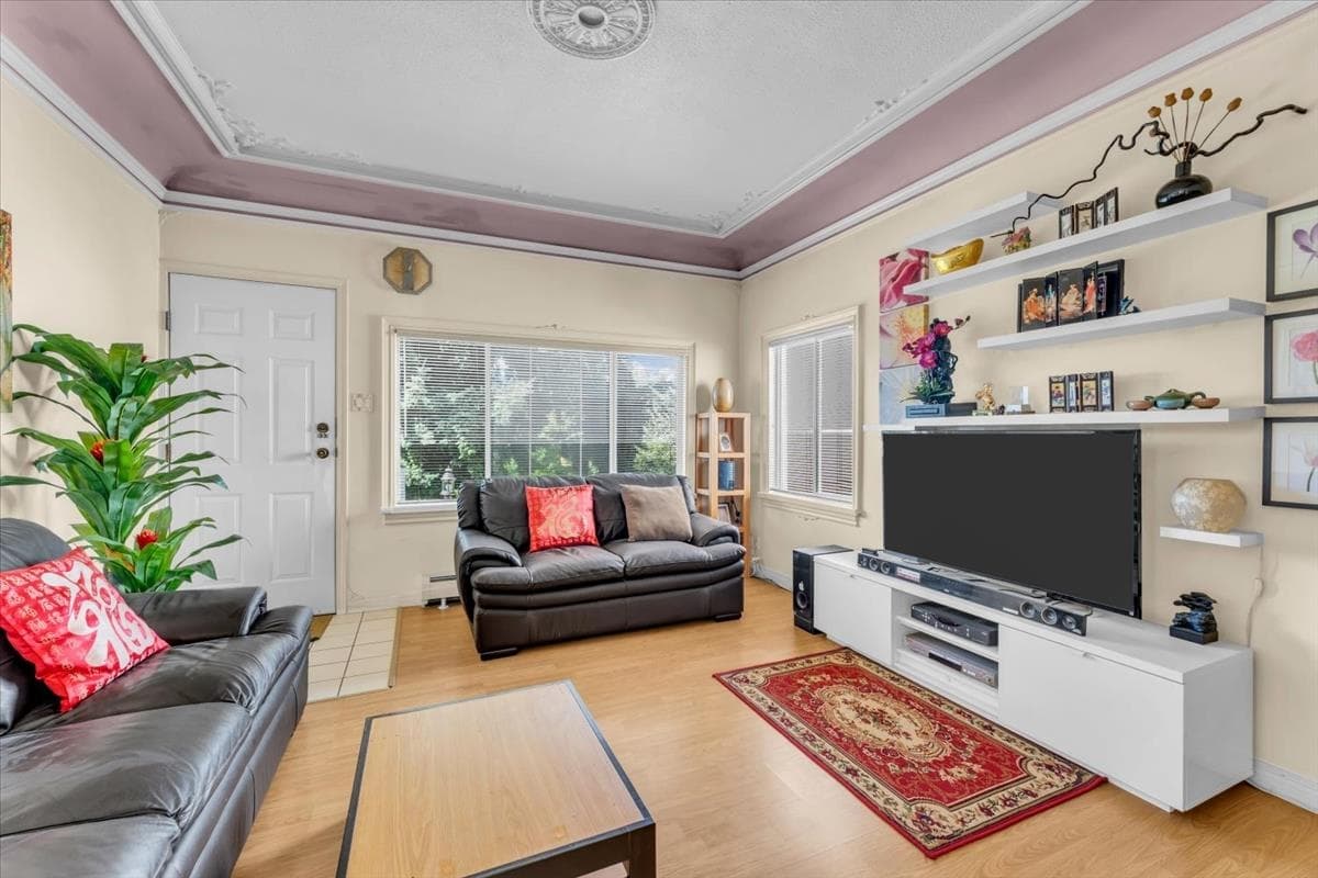 2168 Renfrew Street, Vancouver, V5M 3J5 — photo 4