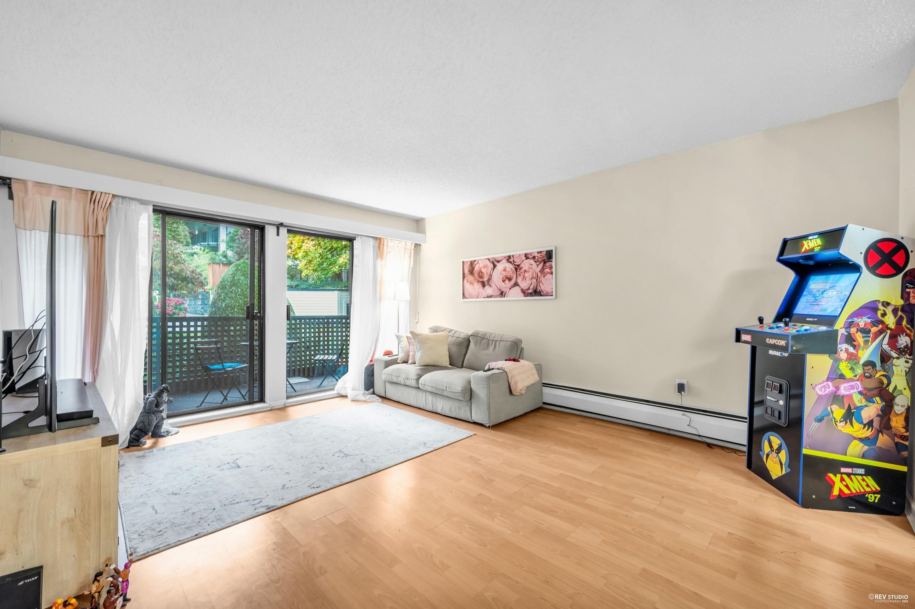 208 - 1955 Woodway Place, Burnaby, V5B 4S5 — photo 2