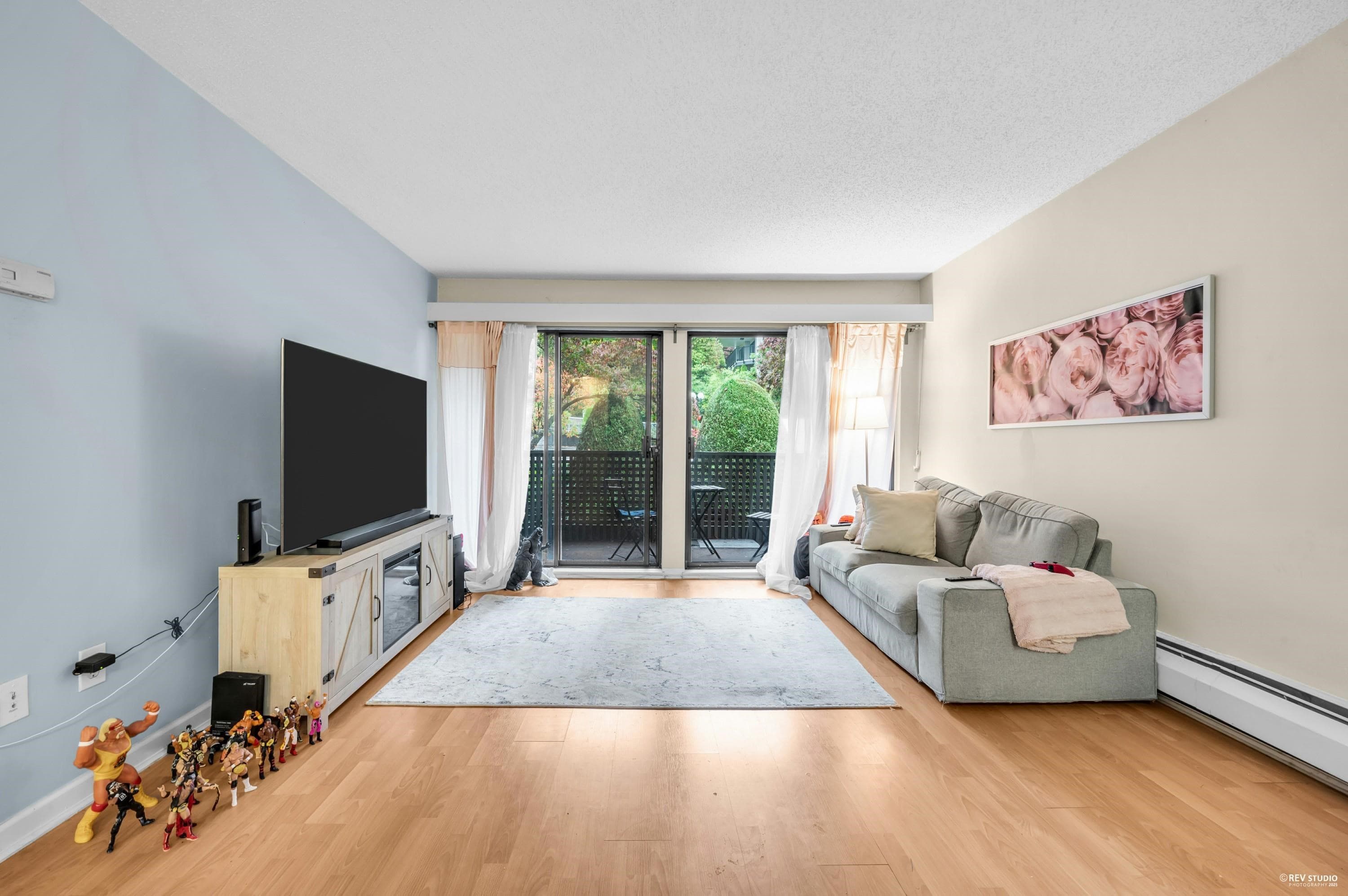 208 - 1955 Woodway Place, Burnaby