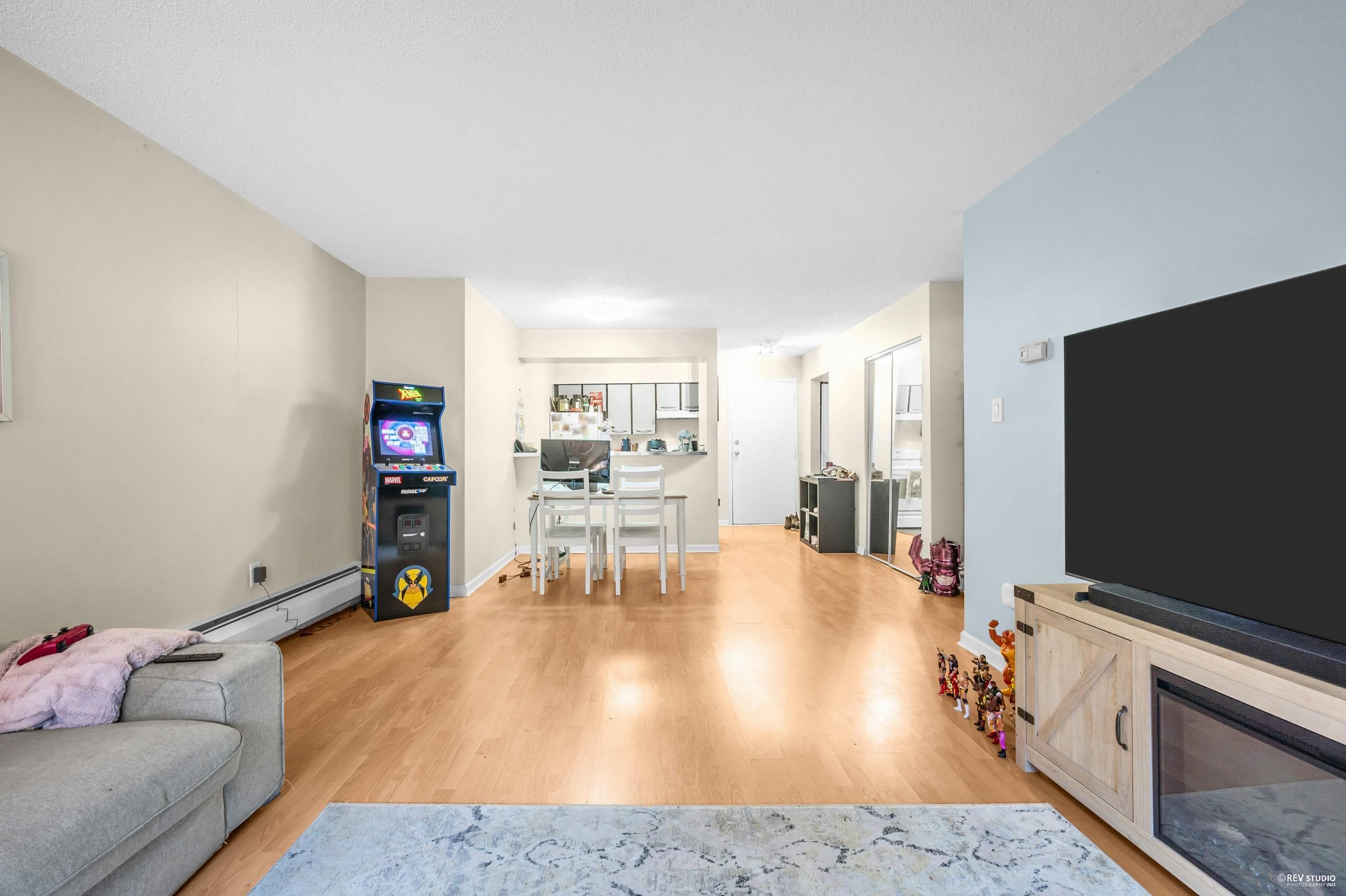 208 - 1955 Woodway Place, Burnaby, V5B 4S5 — photo 5
