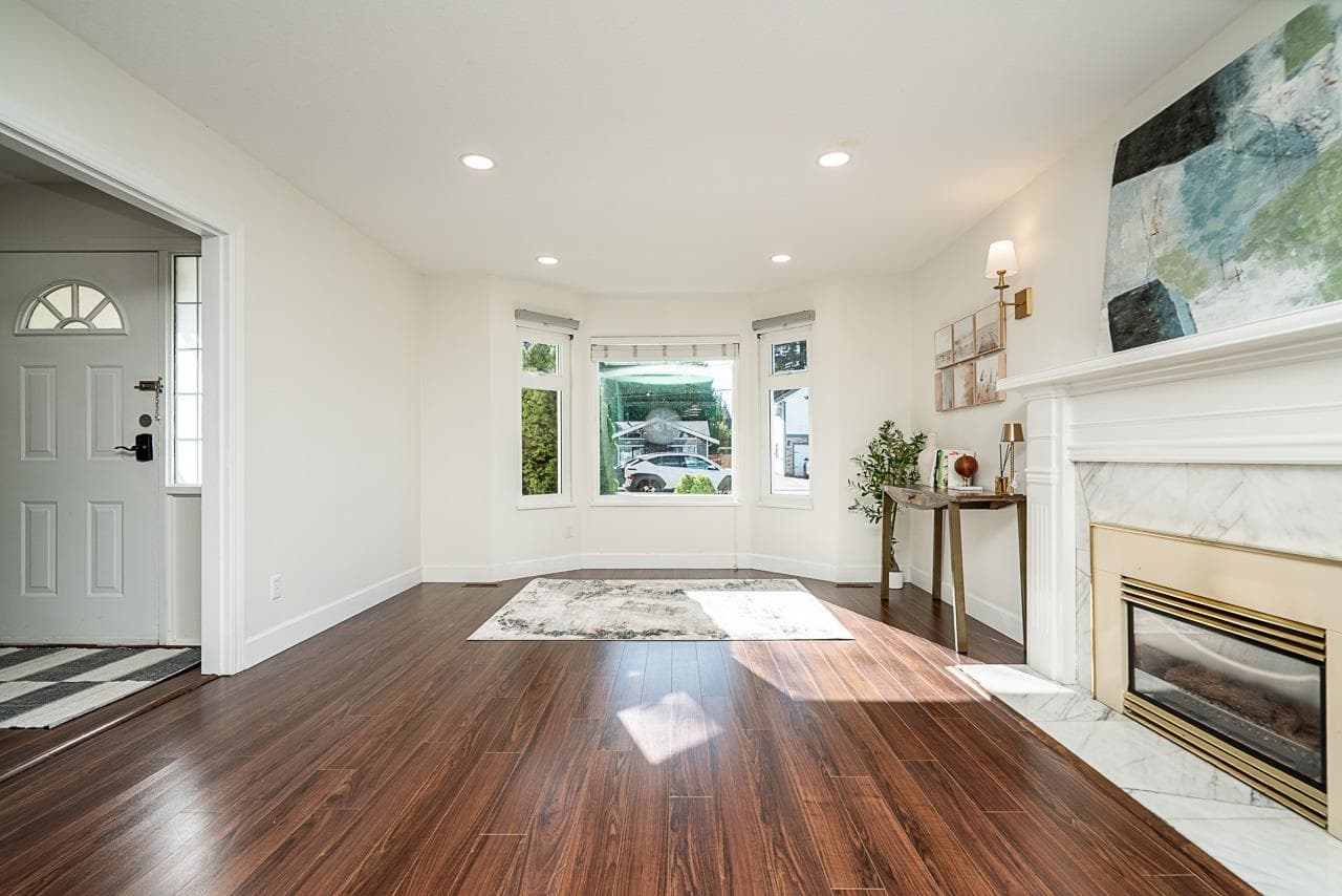 20315 94b Avenue, Langley, V1M 1Y8 — photo 5