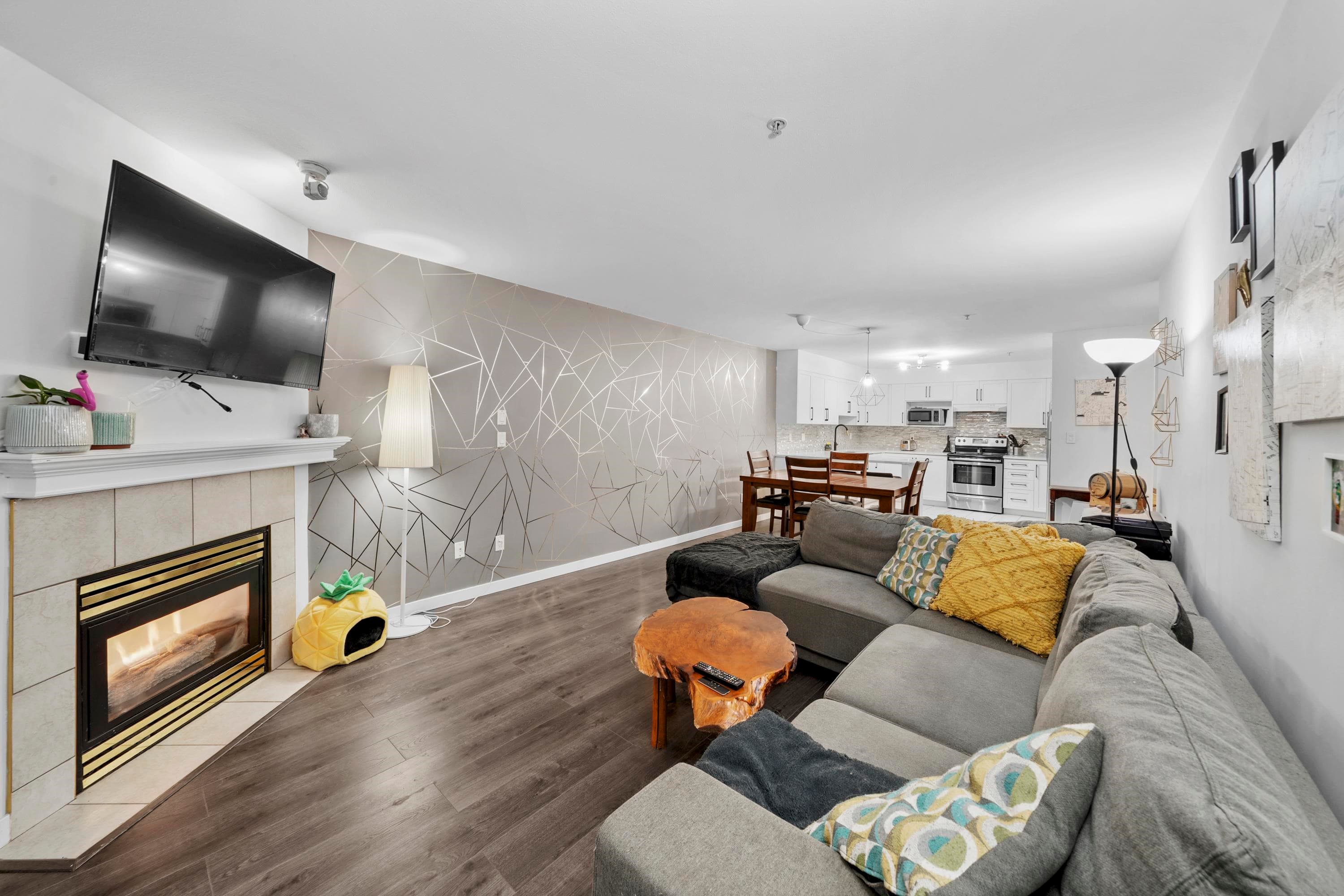 311 - 121 Shoreline Circle, Port Moody, V3H 5G2 — photo 3