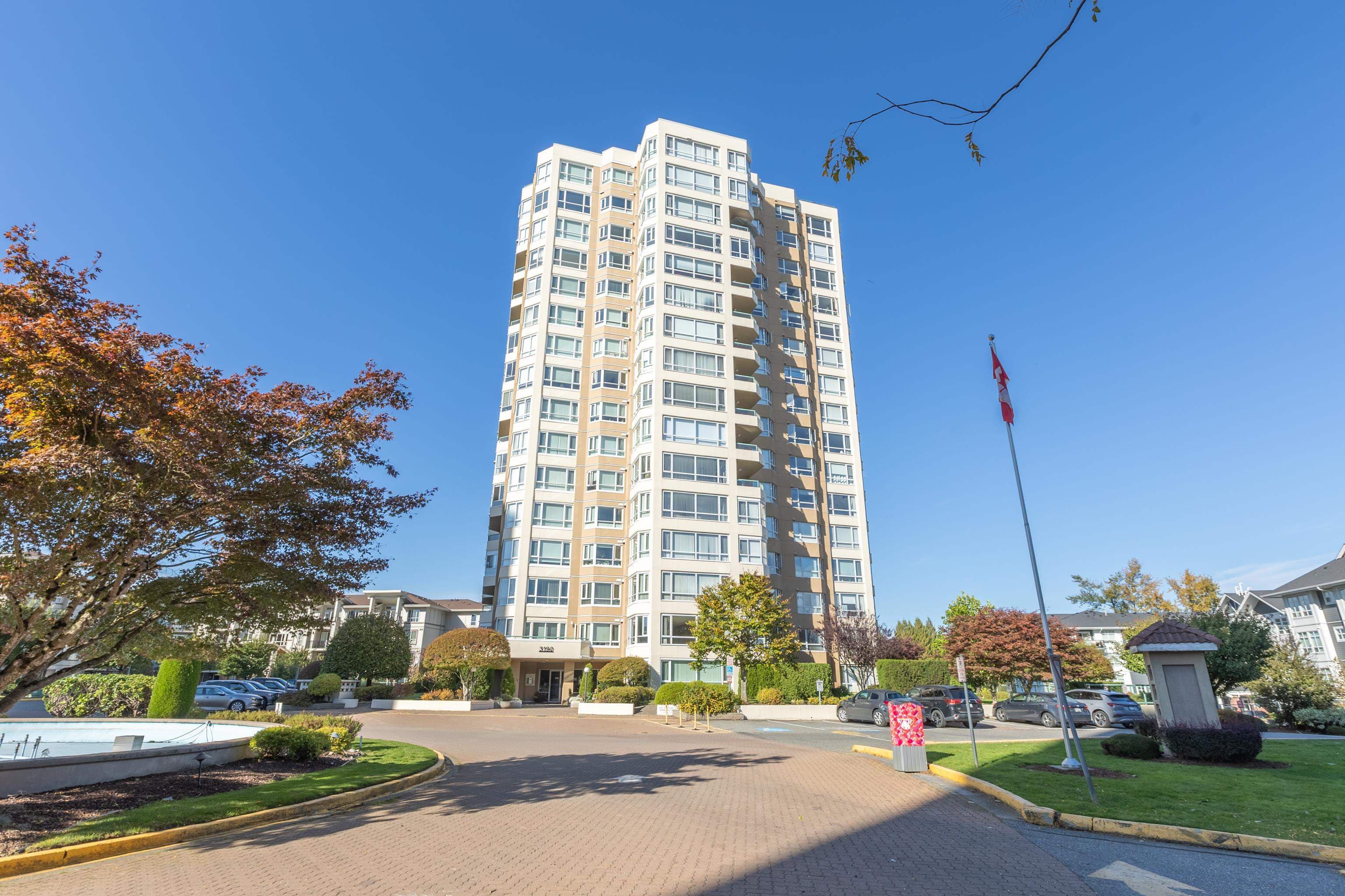 801 - 3190 Gladwin Road, Abbotsford, V2T 5T2 — photo 1