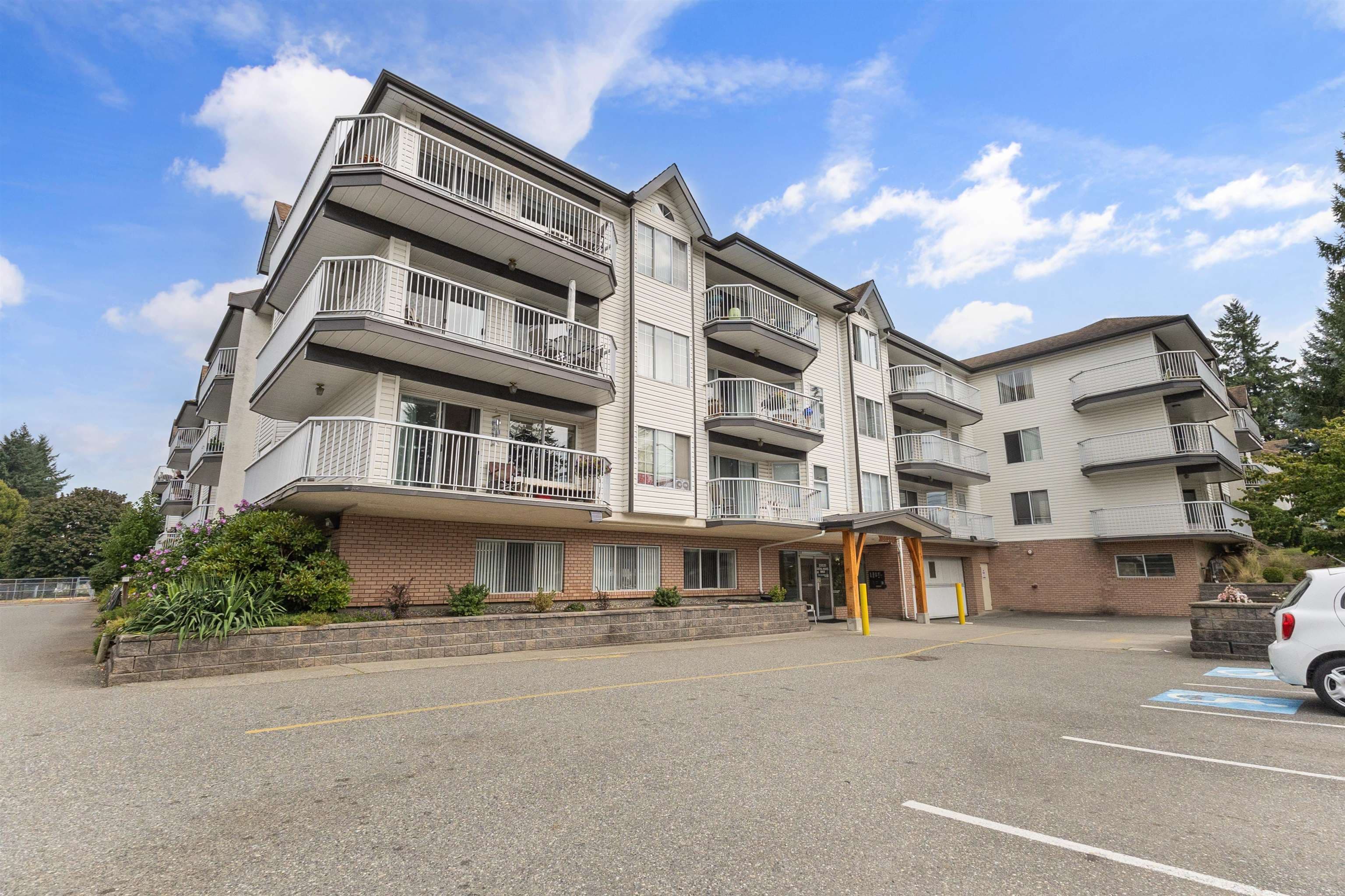 103 - 33535 King Road, Abbotsford, V2S 6Z5 — photo 1