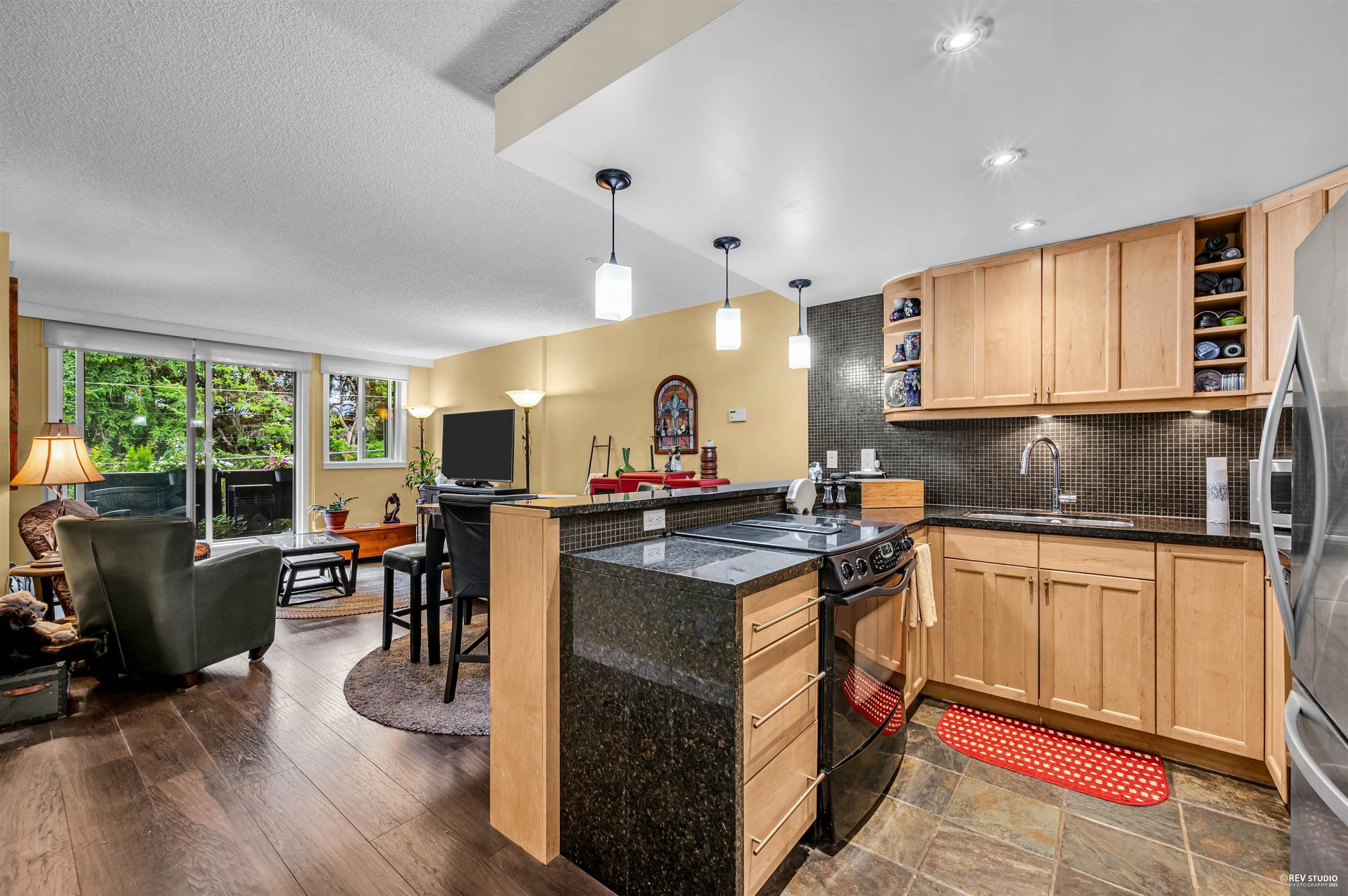 203 - 1867 W 3rd Avenue, Vancouver, V6J 1K9 — photo 3