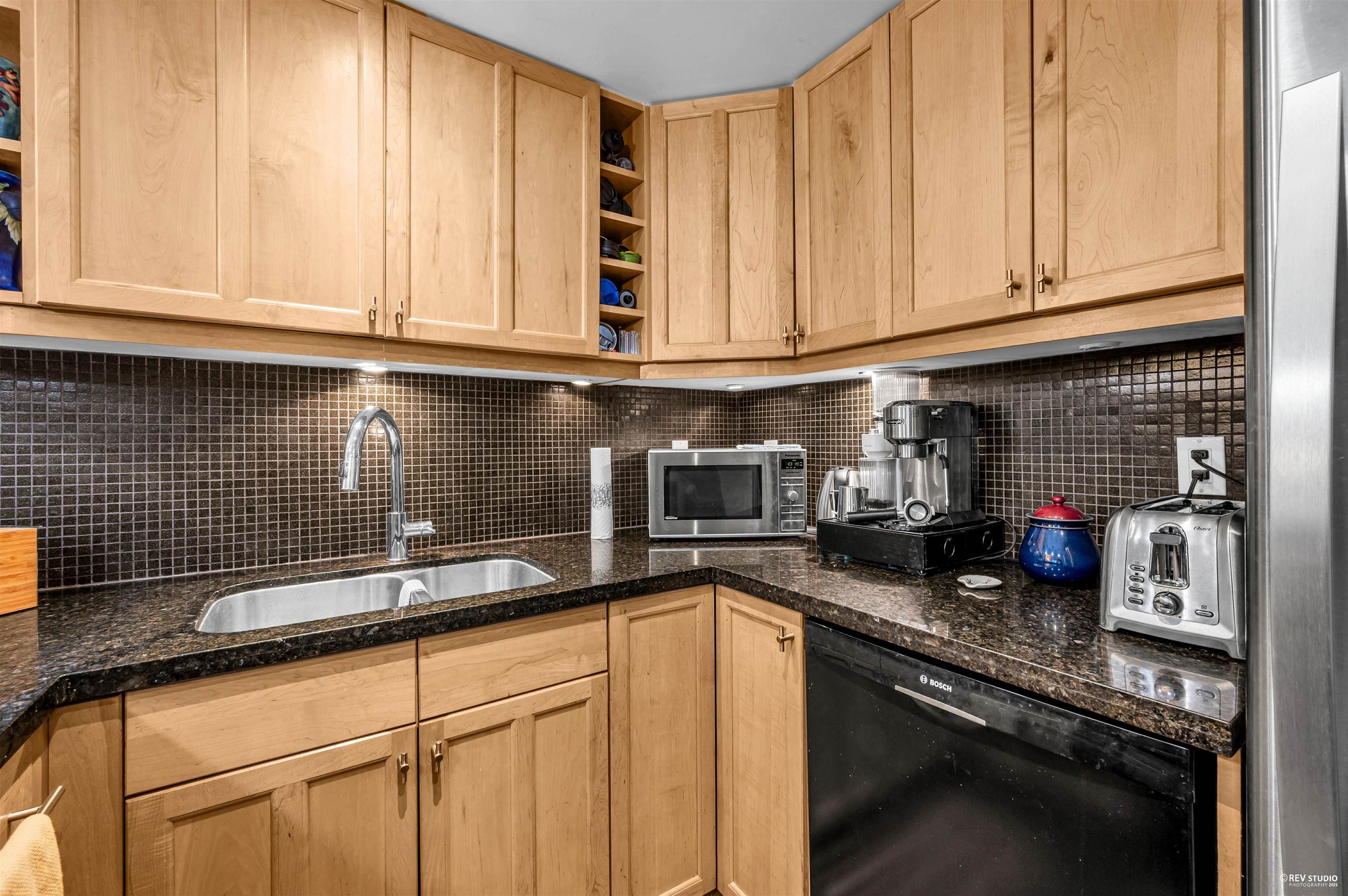 203 - 1867 W 3rd Avenue, Vancouver, V6J 1K9 — photo 5