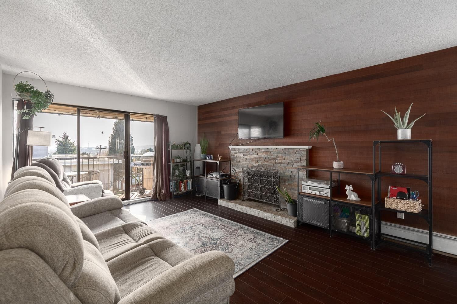 307 - 466 E Eighth Avenue, New Westminster, V3L 4L2 — photo 1