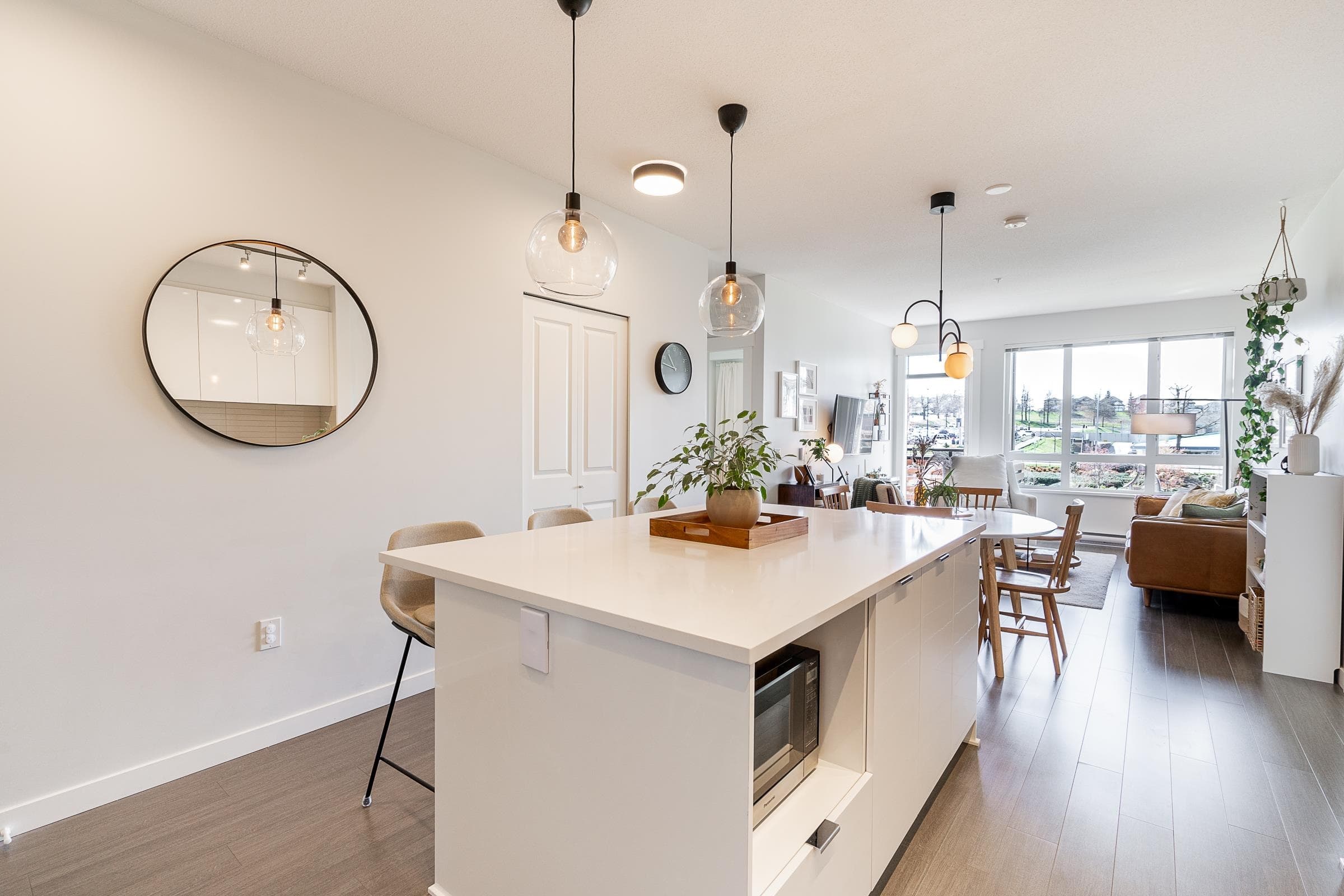 301 - 31158 Westridge Place, Abbotsford, V2T 0K5 — photo 2