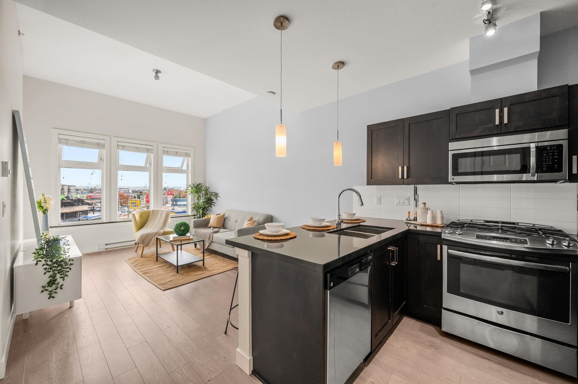 409 - 20078 Fraser Highway, Langley
