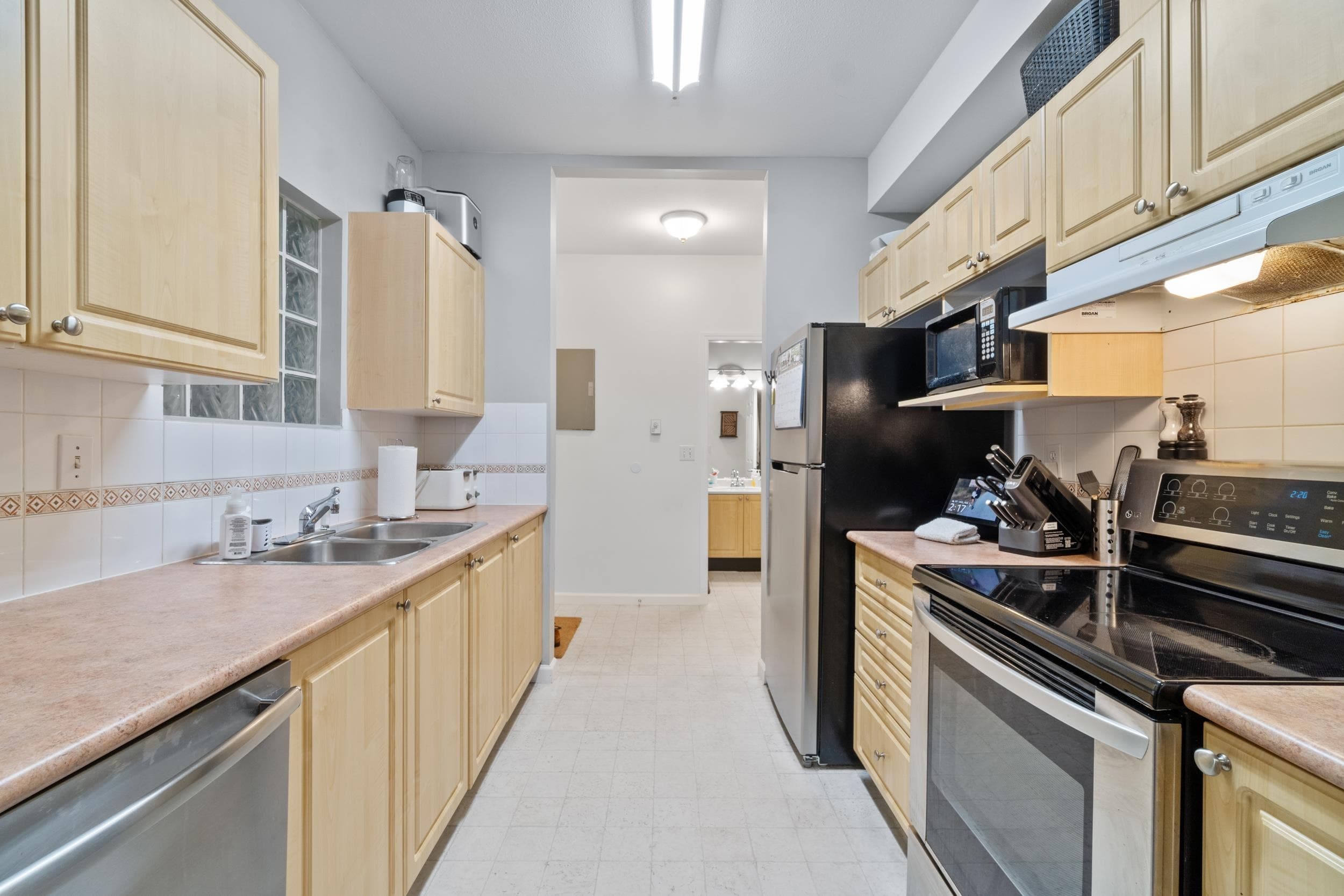 104 - 11519 Burnett Street, Maple Ridge, V2X 6P3 — photo 5